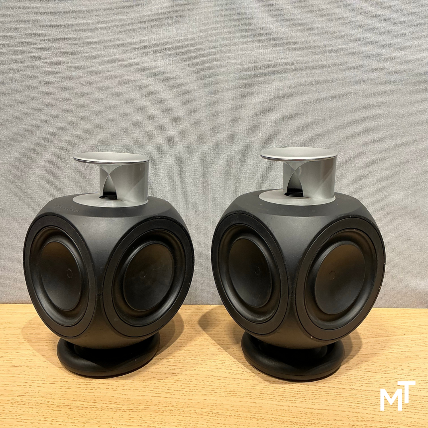 Bang & Olufsen Beolab 3 Black