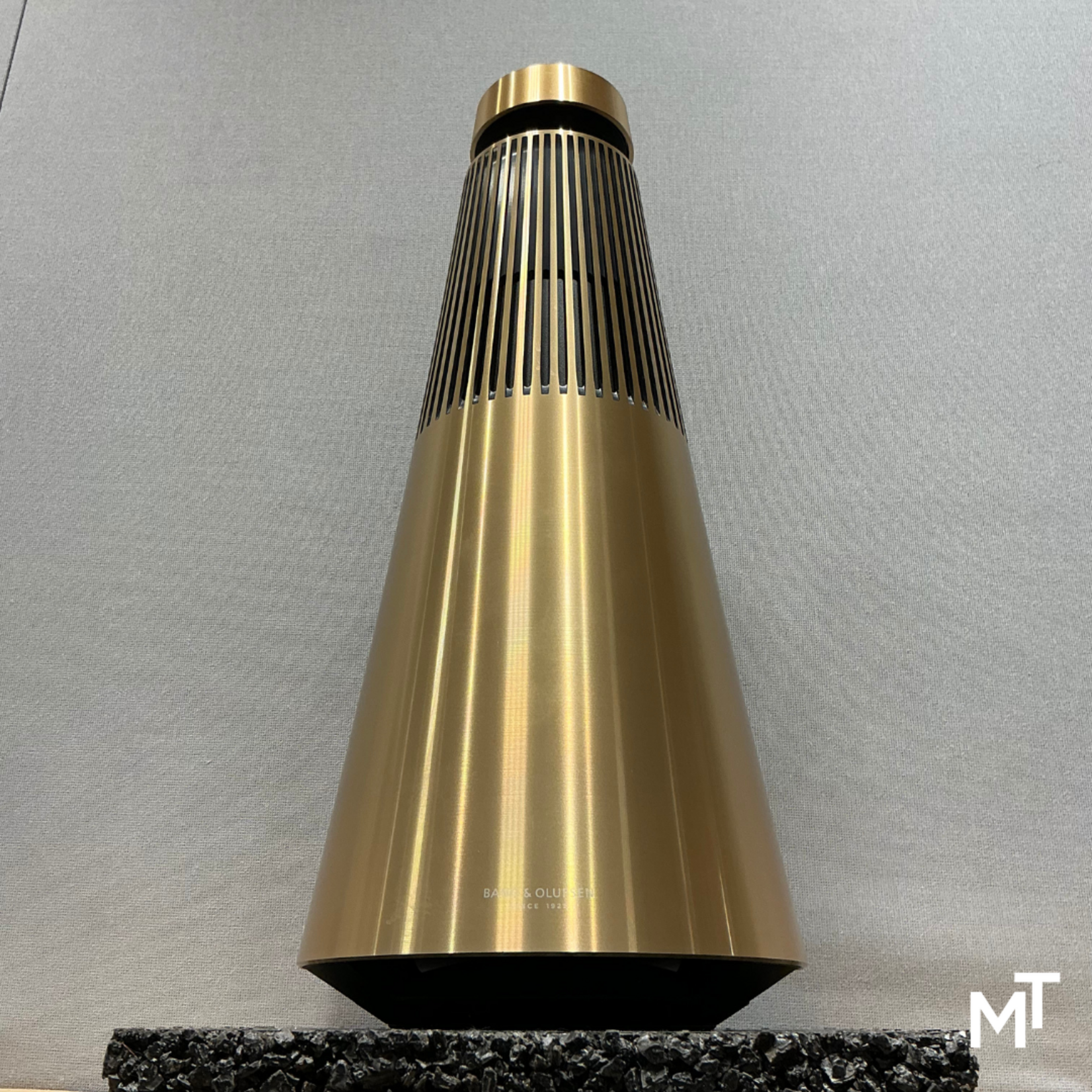 Bang & Olufsen Beosound 2 2nd gen Gold Tone
