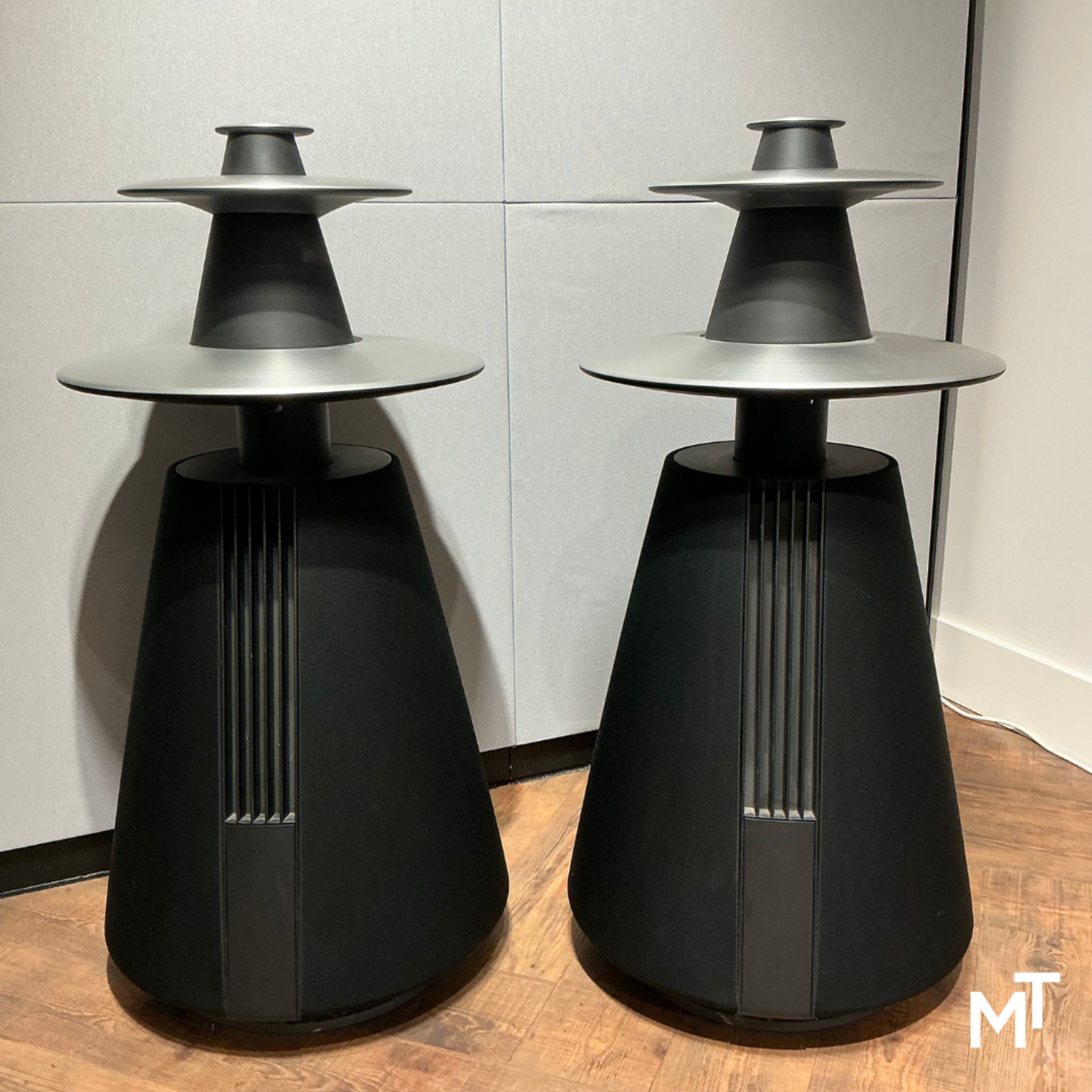 Bang & Olufsen Beolab 5 MK2 Fabric Black / Aluminium Silver