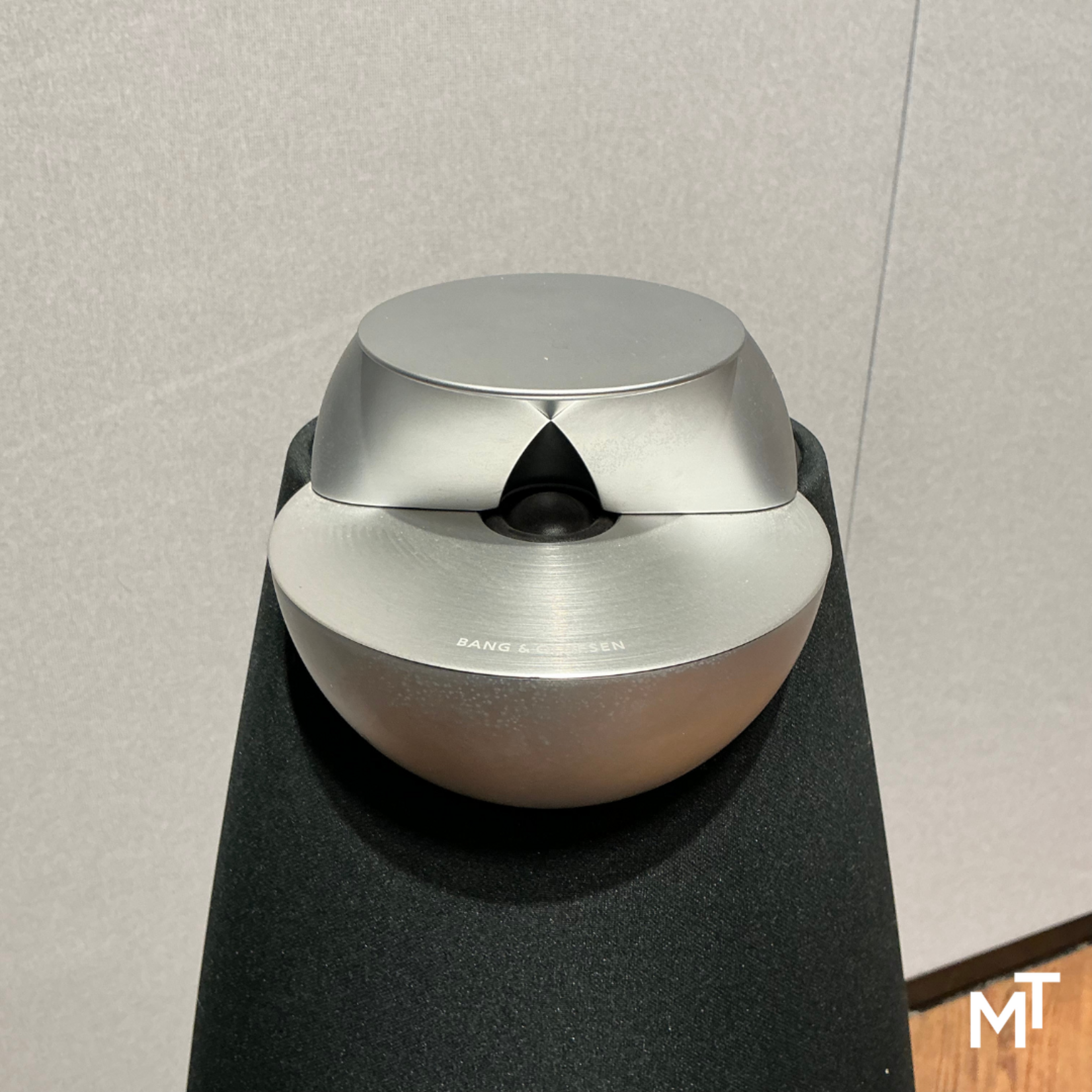 Bang & Olufsen Beolab 9 Fabric Black