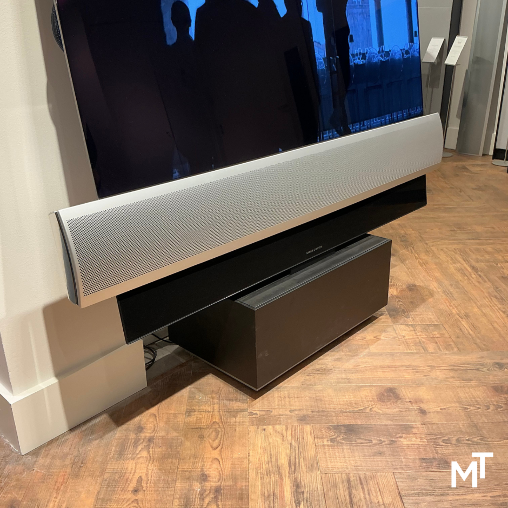 Bang & Olufsen Bang & Olufsen Beovision Eclipse 55 LG C5 OLED scherm