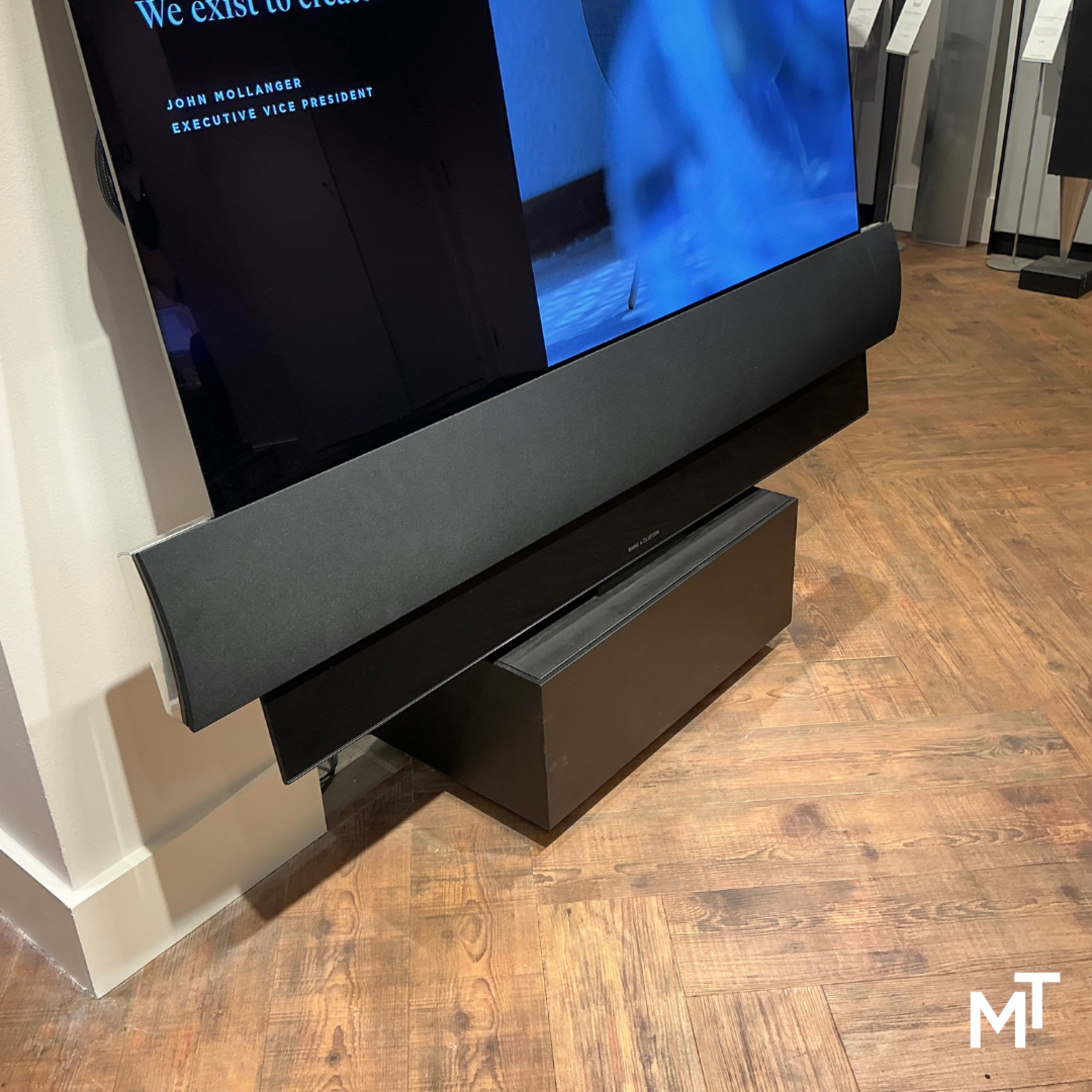 Bang & Olufsen Bang & Olufsen Beovision Eclipse 55 LG C5 OLED scherm