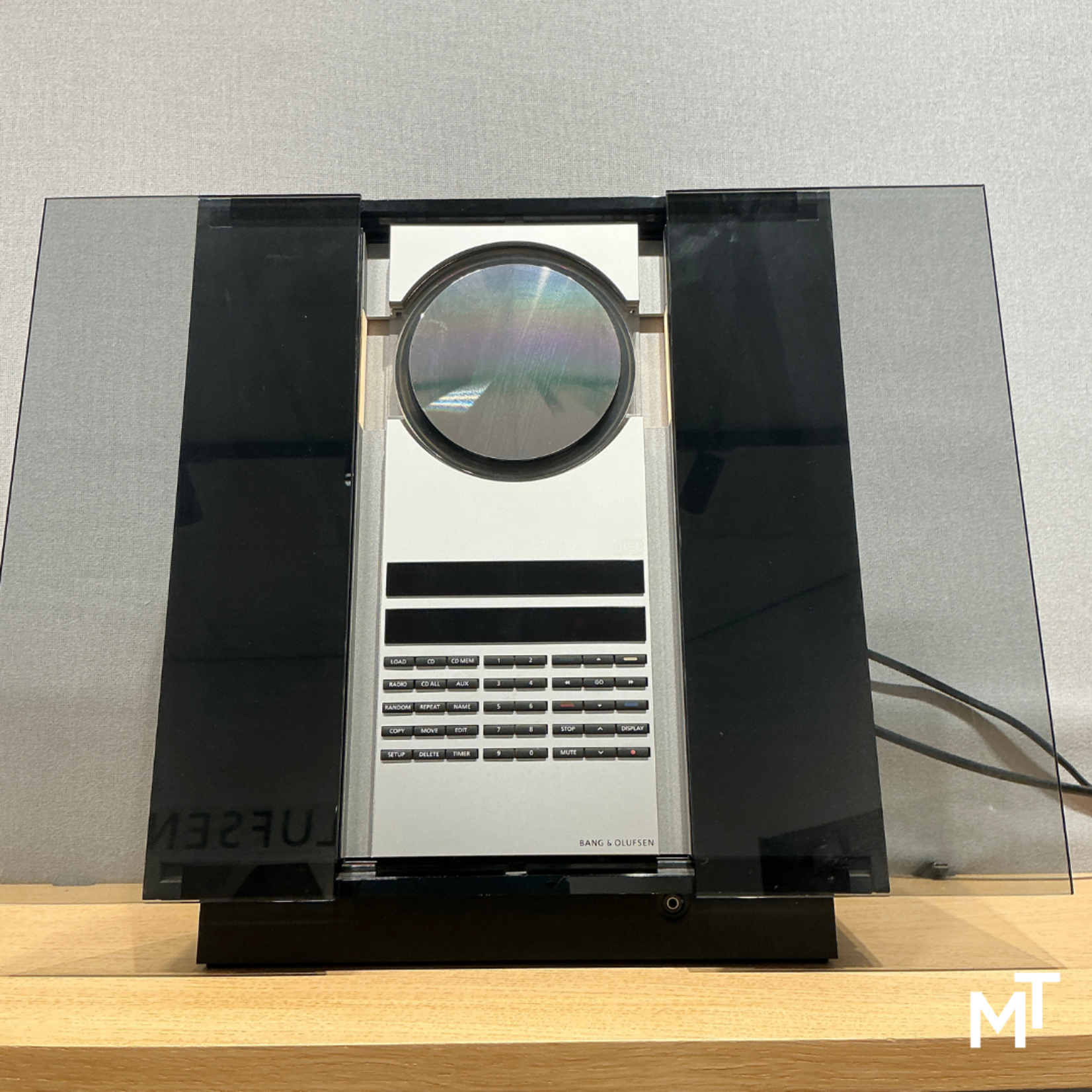 Bang & Olufsen Beosound 3200