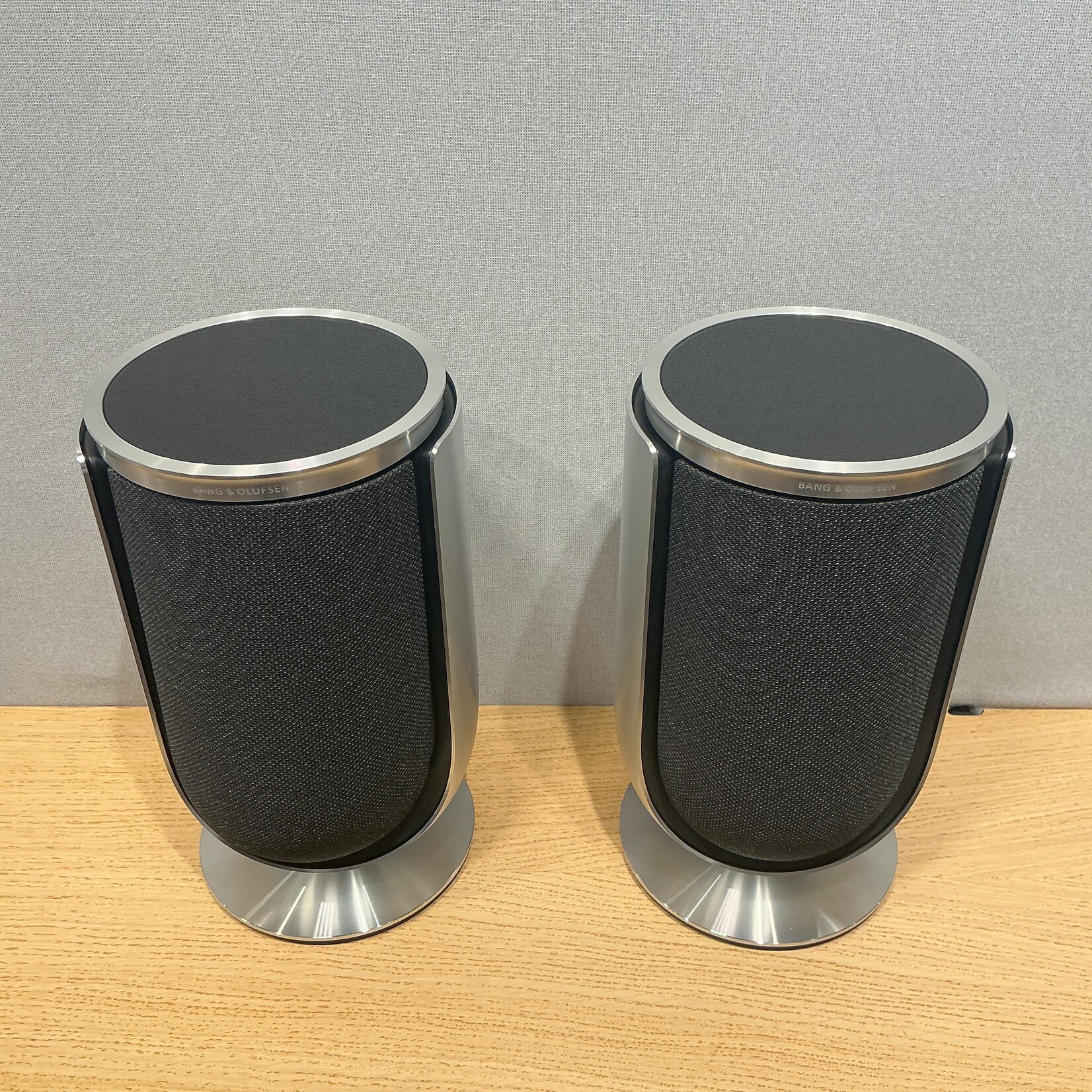 Bang & Olufsen Beolab 8 Silver / Grey Melange