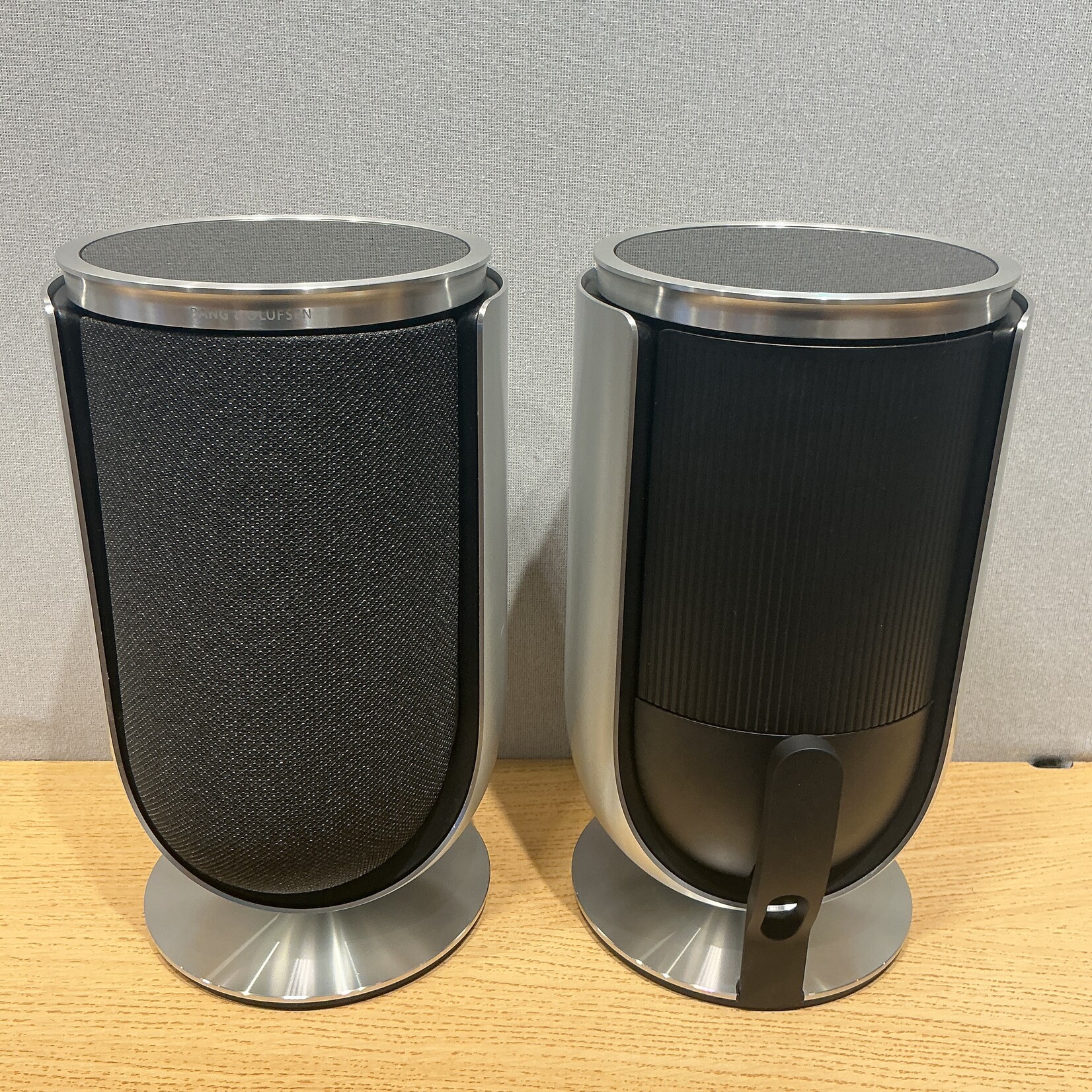 Bang & Olufsen Beolab 8 Silver / Grey Melange