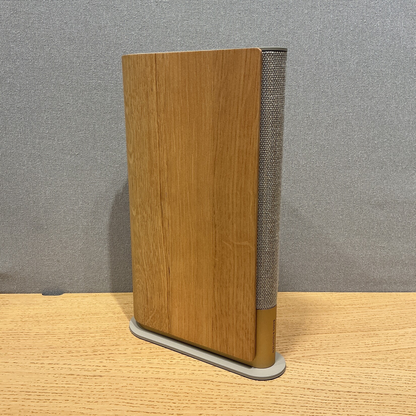 Bang & Olufsen Bang & Olufsen Beosound Emerge Gold Tone