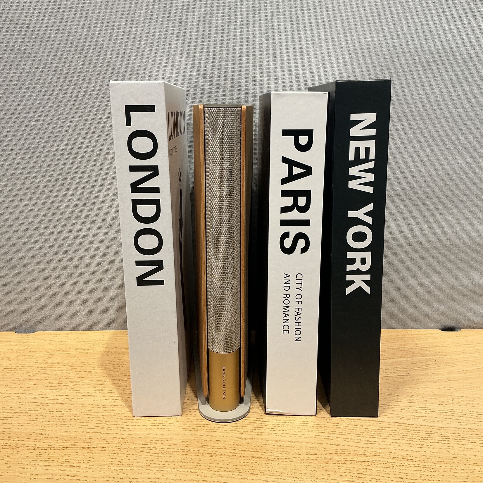 Bang & Olufsen Bang & Olufsen Beosound Emerge Gold Tone