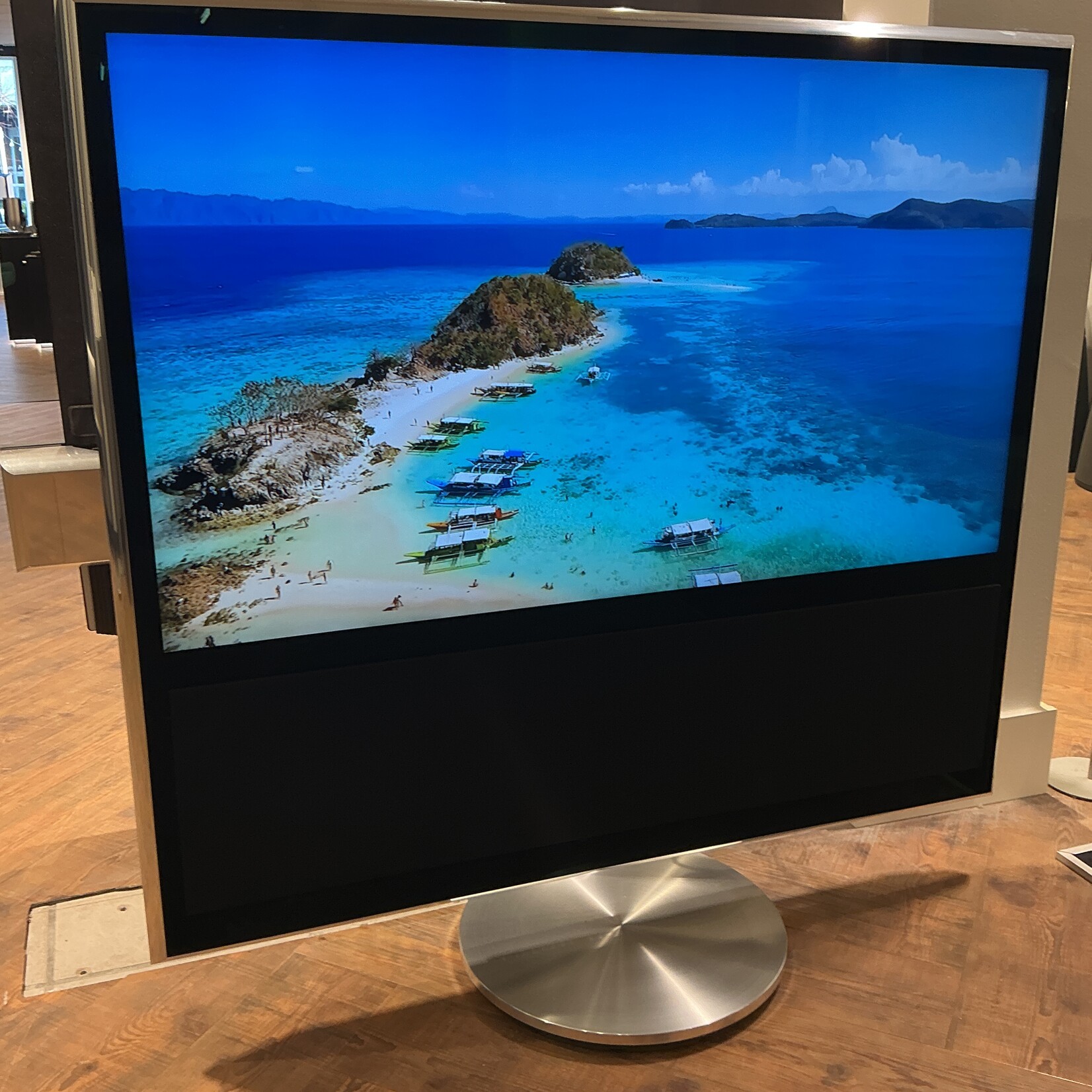 Bang & Olufsen Beovison 11-46