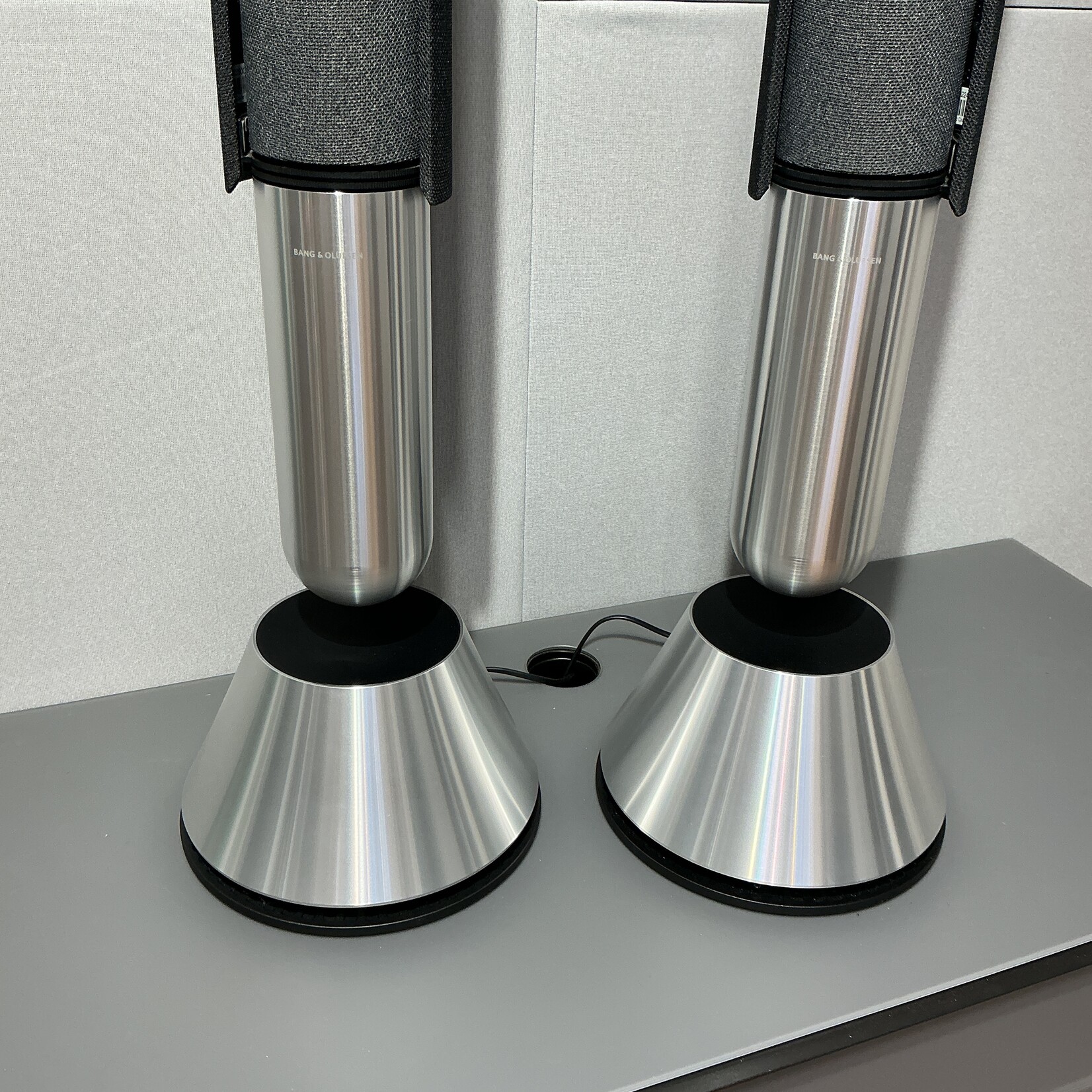 Bang & Olufsen Beolab 28 Silver / Grey Mélange