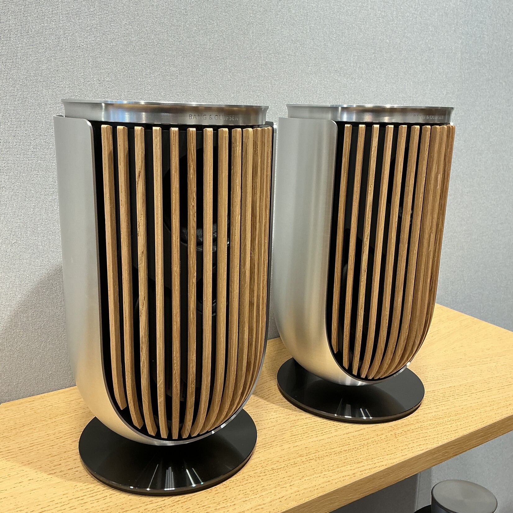 Bang & Olufsen Beolab 8 Silver / Oak