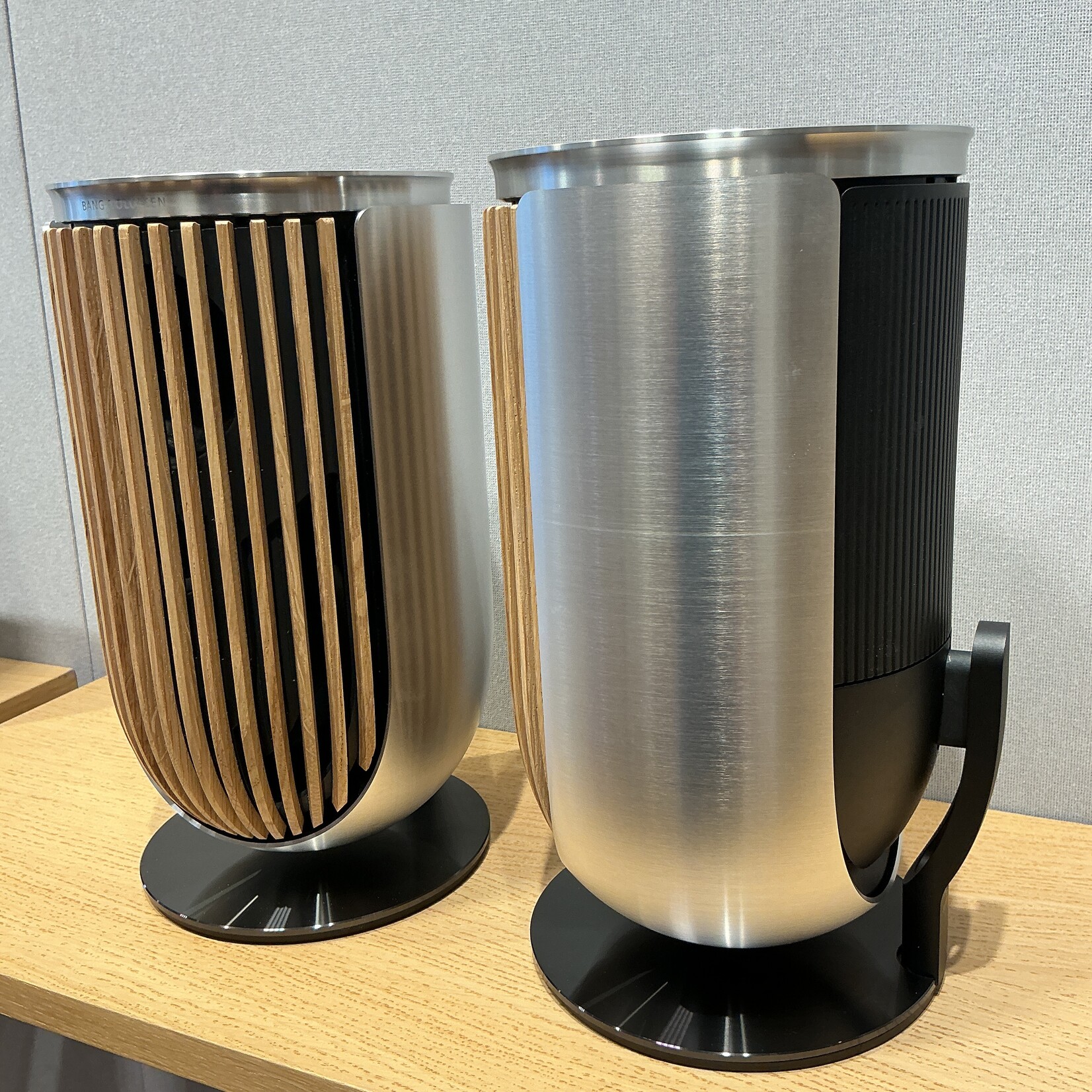 Bang & Olufsen Beolab 8 Silver / Oak