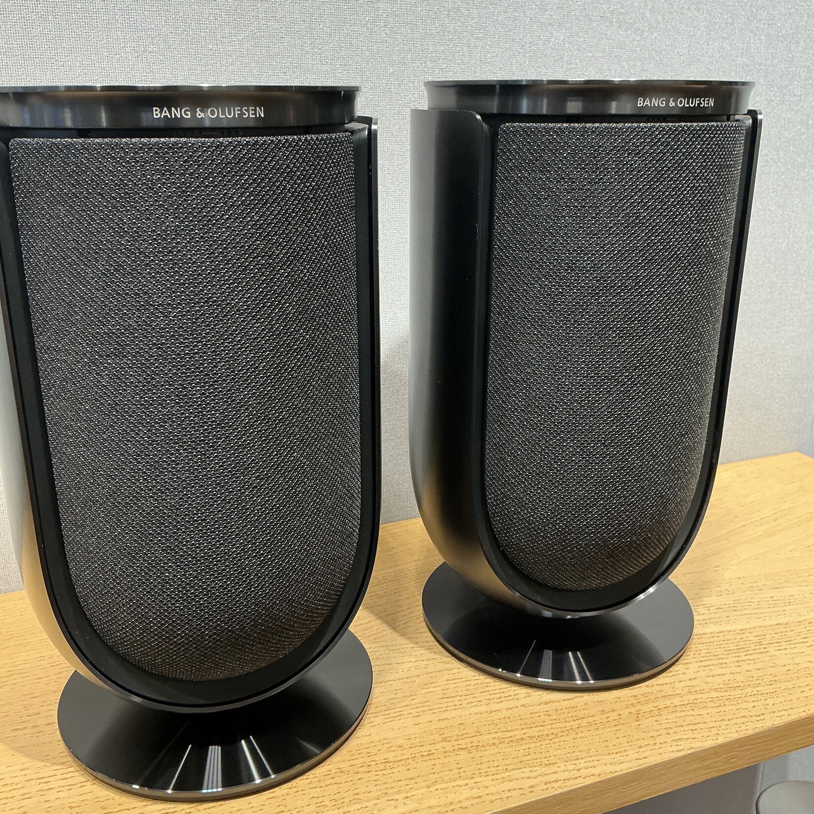 Bang & Olufsen Beolab 8 Black Anthracite / Grey