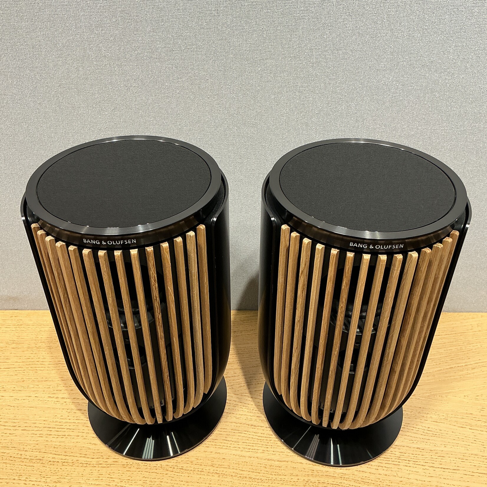Bang & Olufsen Beolab 8 Black Anthracite / Oak