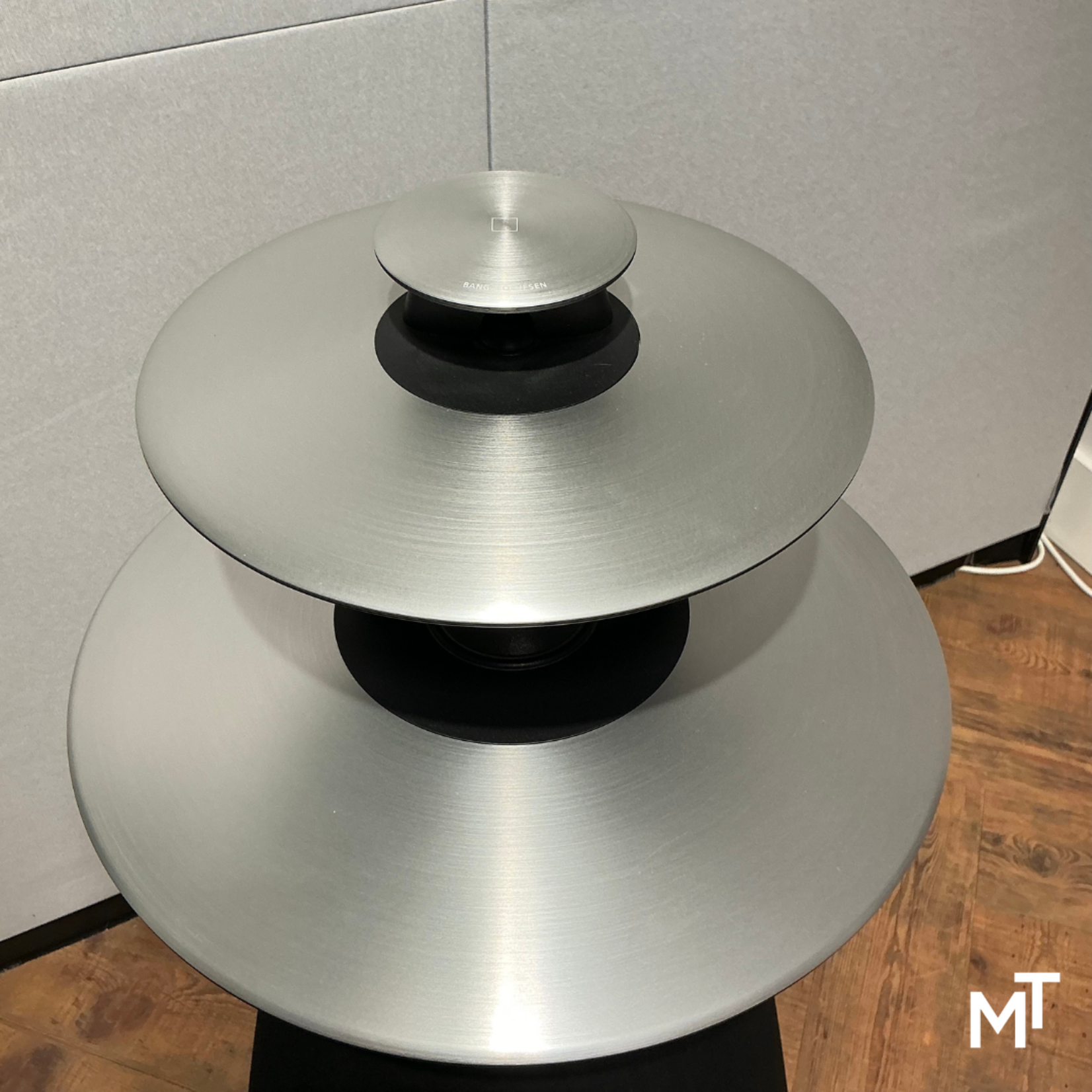 Bang & Olufsen Beolab 5 MK2 Fabric Black / Aluminium Silver