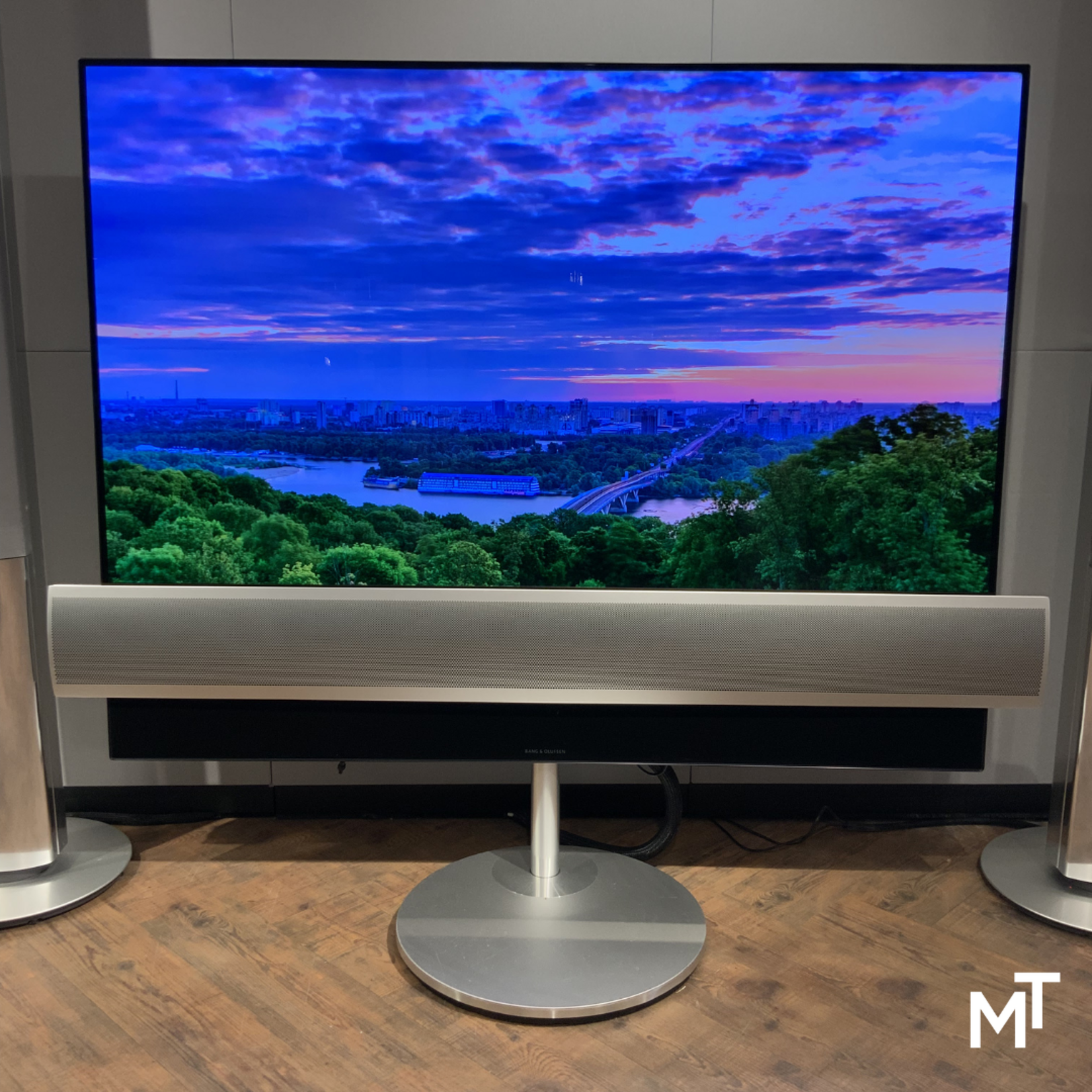Bang & Olufsen Beovision Eclipse 65'' LG C5 Oled scherm
