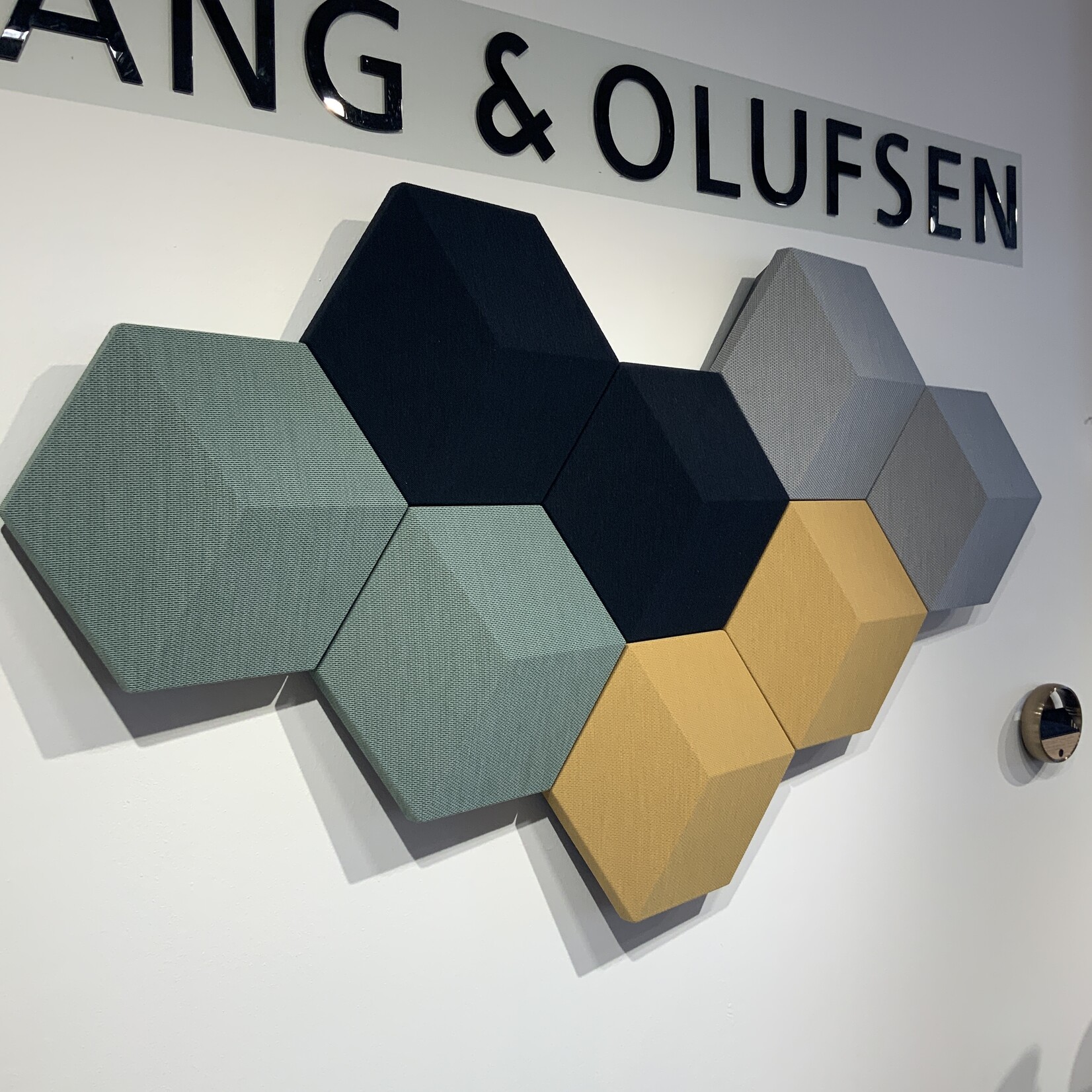Bang & Olufsen Beosound Shape