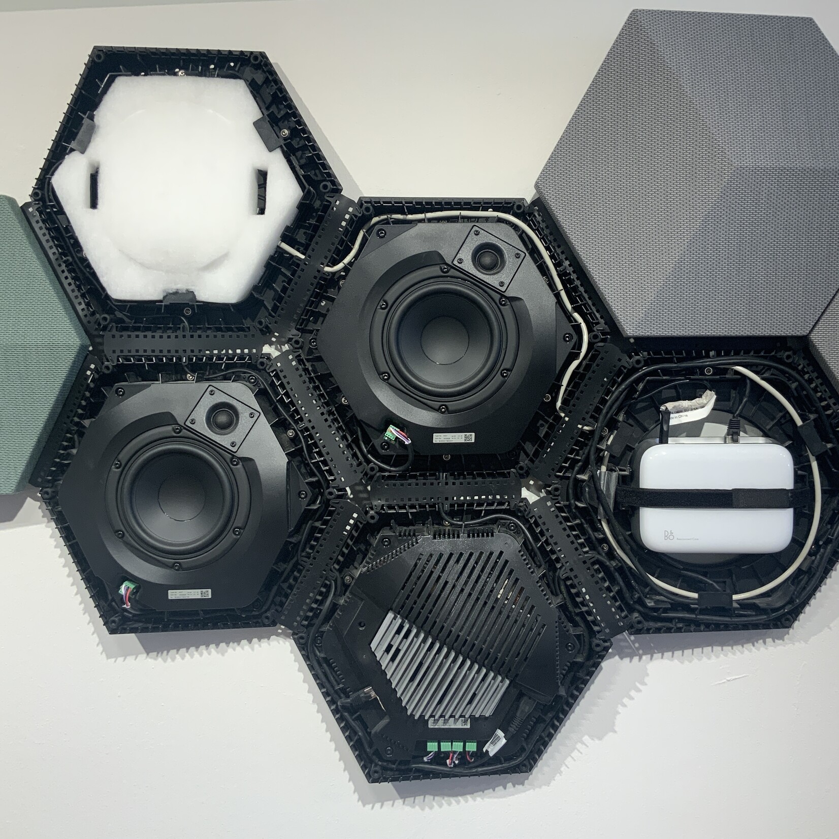 Bang & Olufsen Beosound Shape