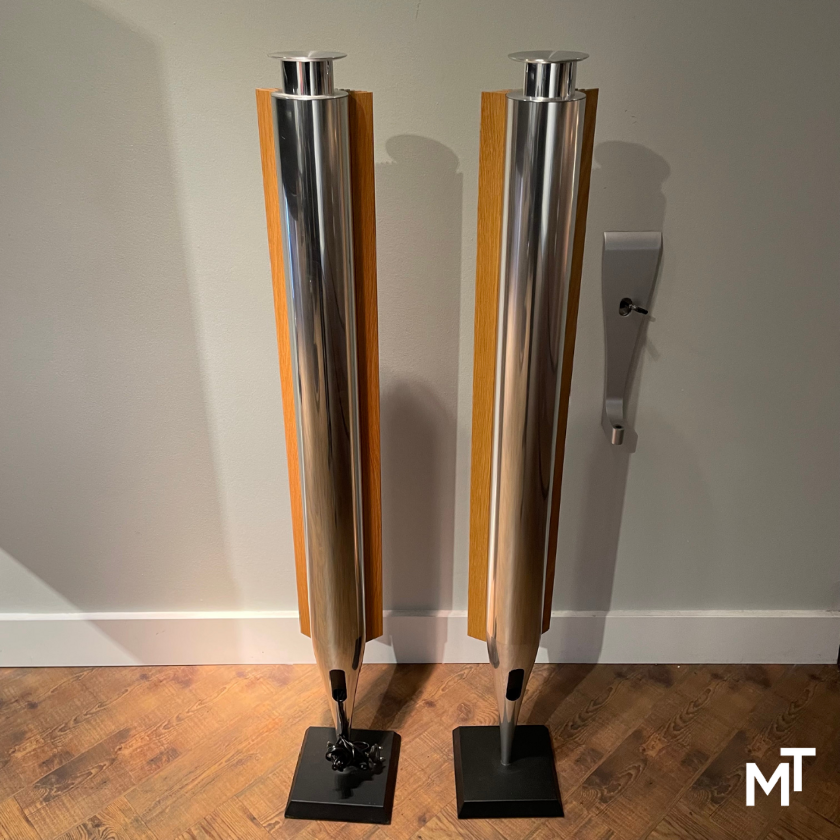 Bang & Olufsen Beolab 18 Silver Natural Oak