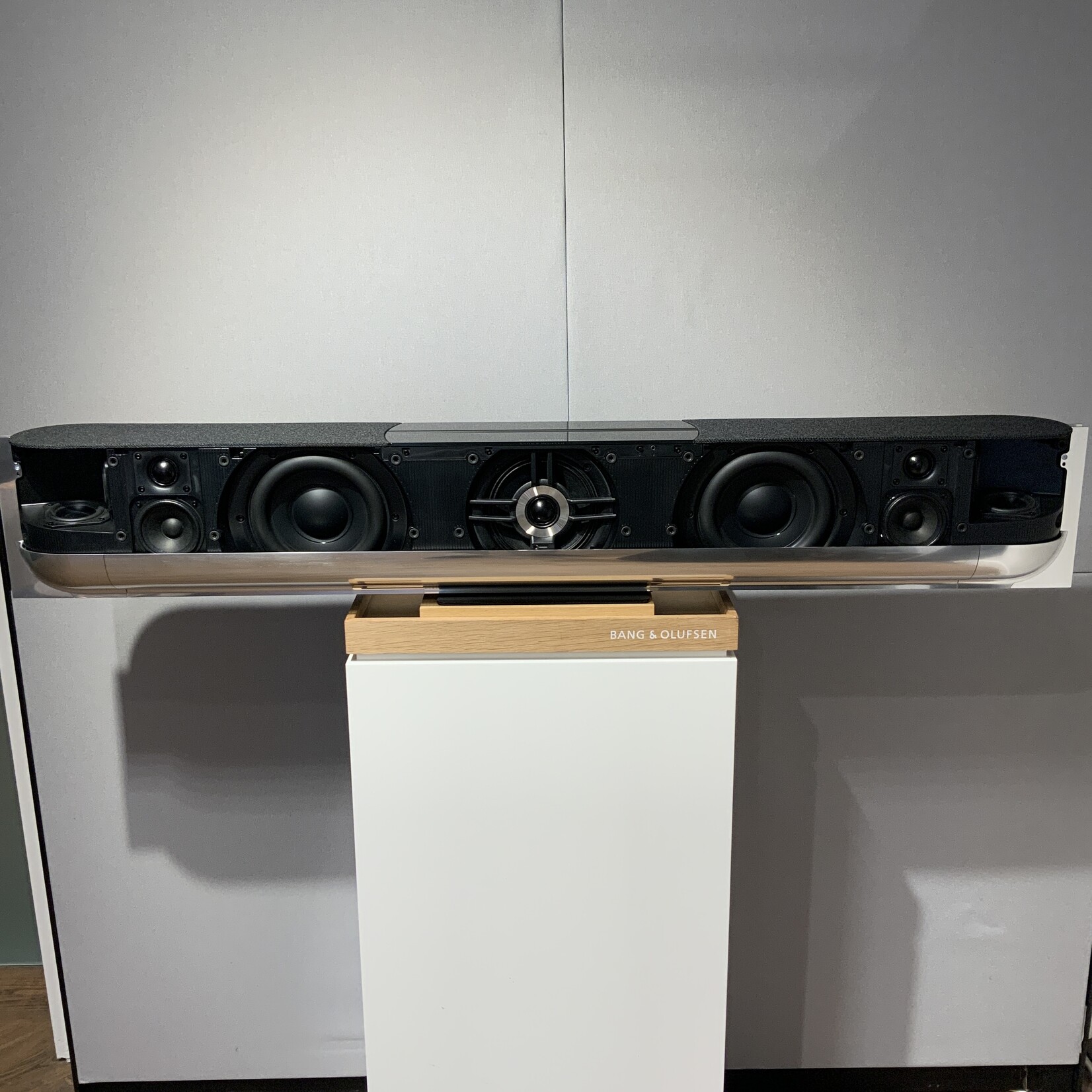 Bang & Olufsen Beosound Theatre 55" DEMO incl LG OLED G scherm