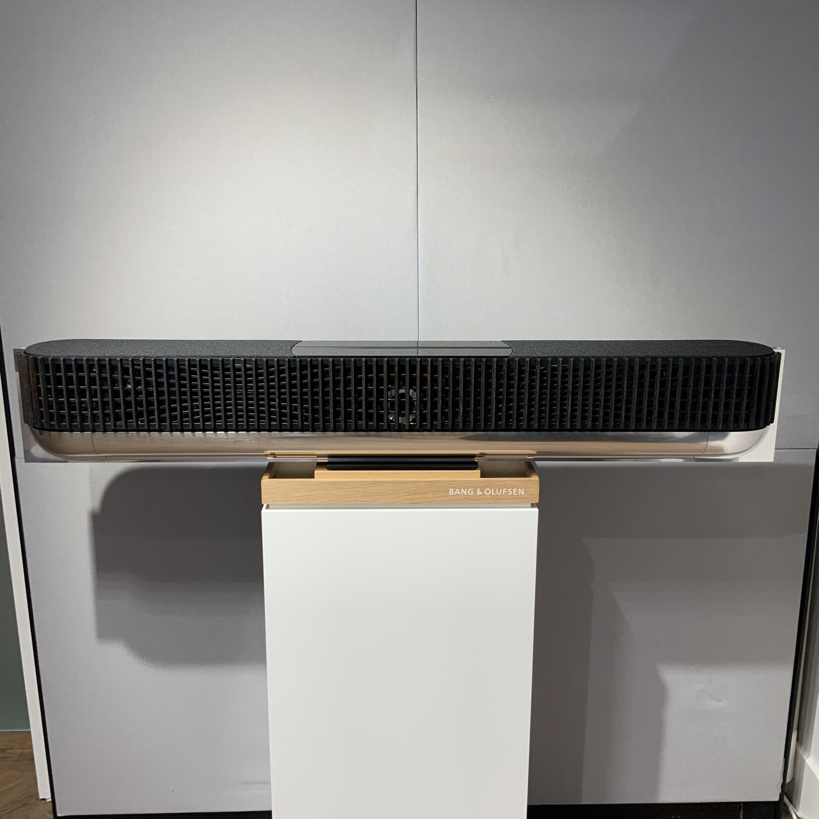Bang & Olufsen Beosound Theatre 55" DEMO incl LG OLED G scherm