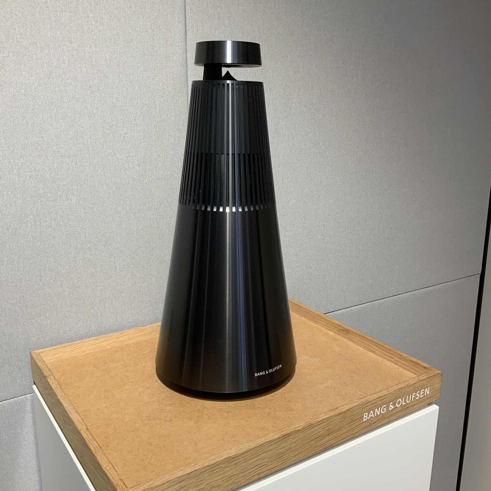 Bang & Olufsen Beosound 2 3rd Black Anthracite