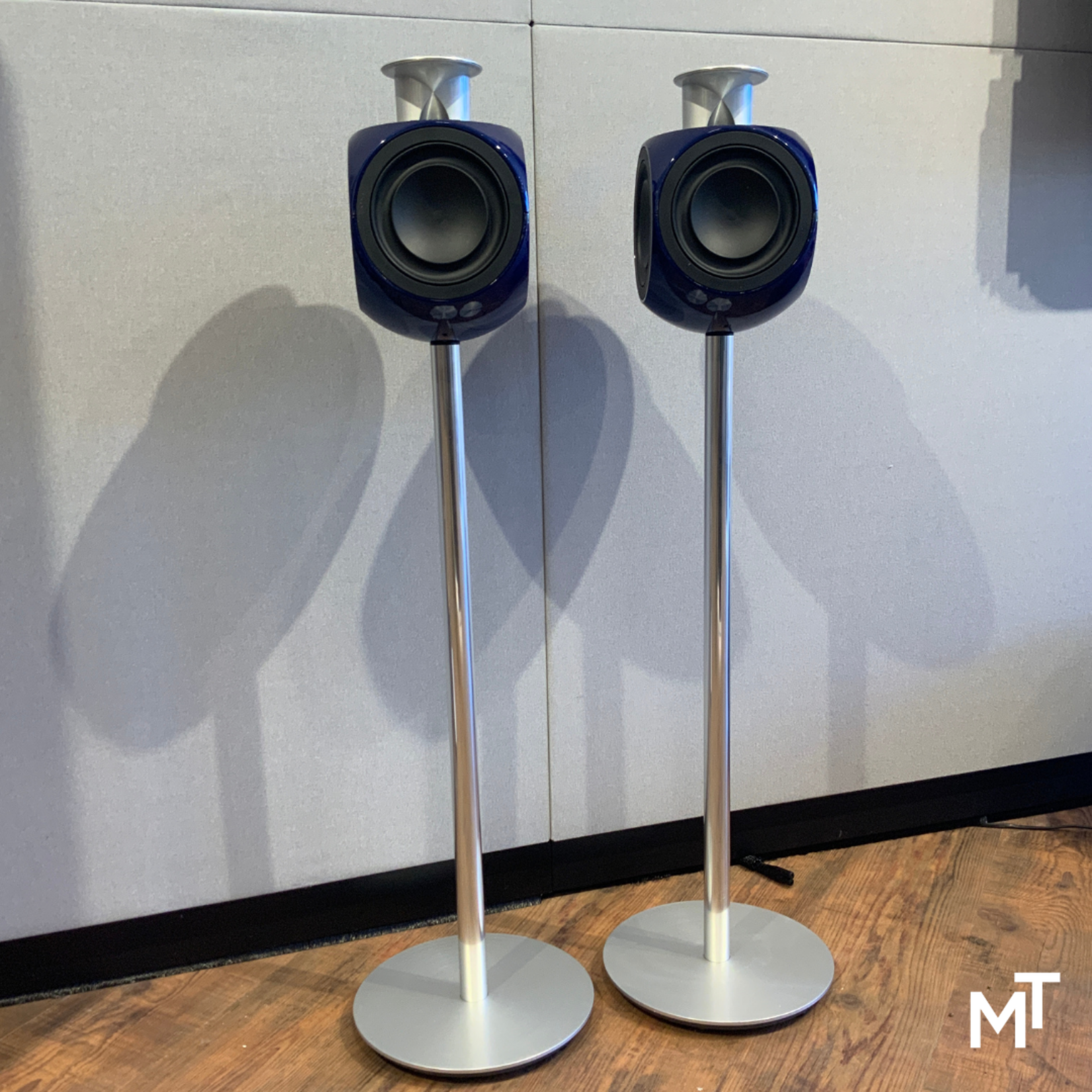 Bang & Olufsen Beolab 3 MK2 Blue Edition Incl. Floorstand