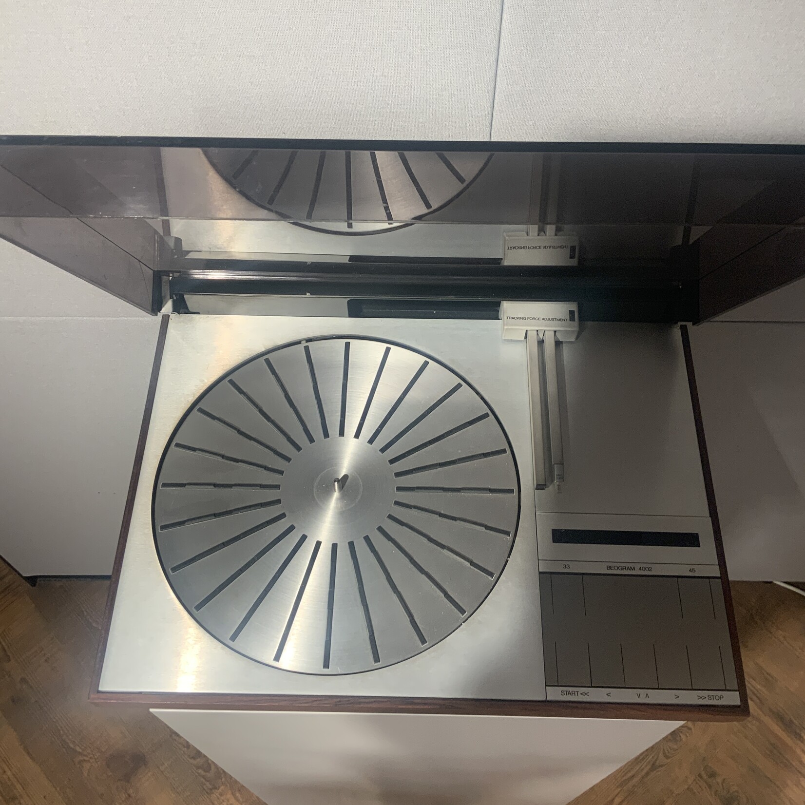 Bang & Olufsen Beogram 4002 – Volledig Gereviseerd