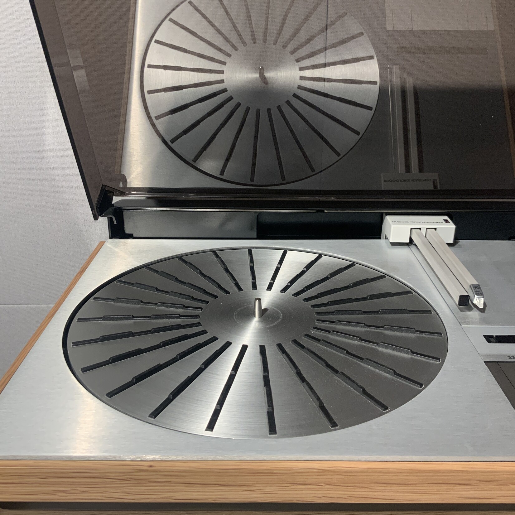 Bang & Olufsen Beogram 4002 incl B&O Upgrade