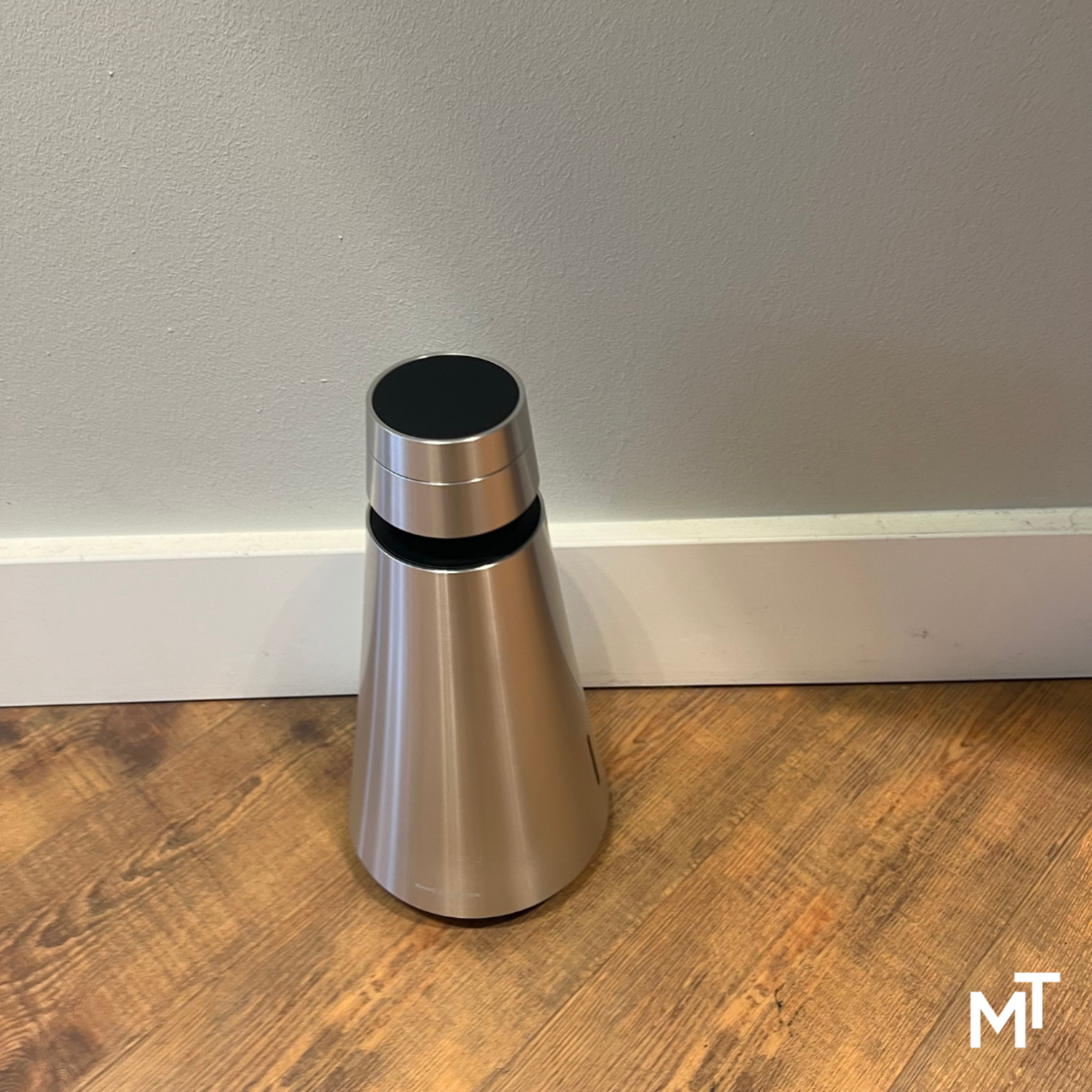 Bang & Olufsen Beosound 1  Zilver