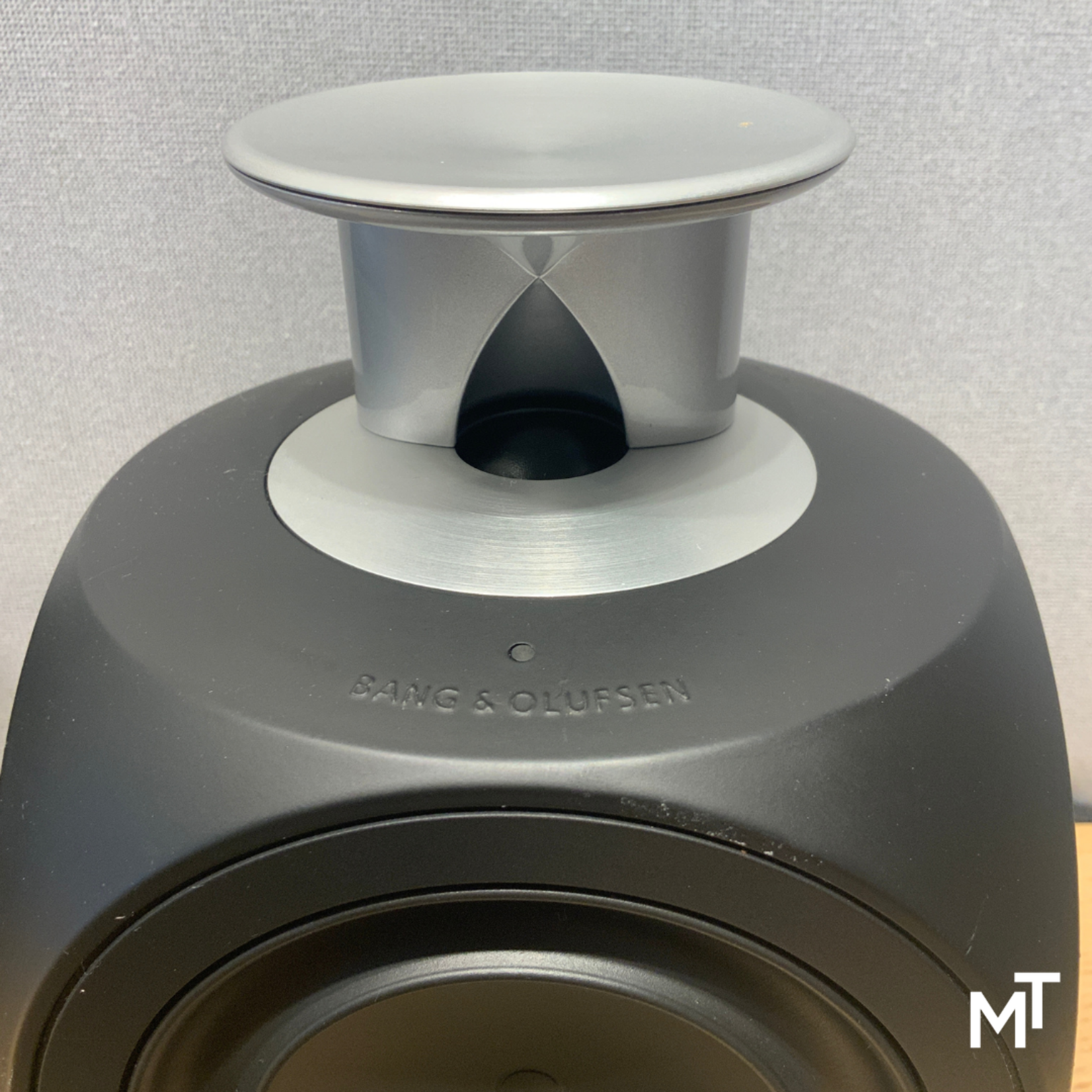Bang & Olufsen Beolab 3 Black Incl. Table Stand