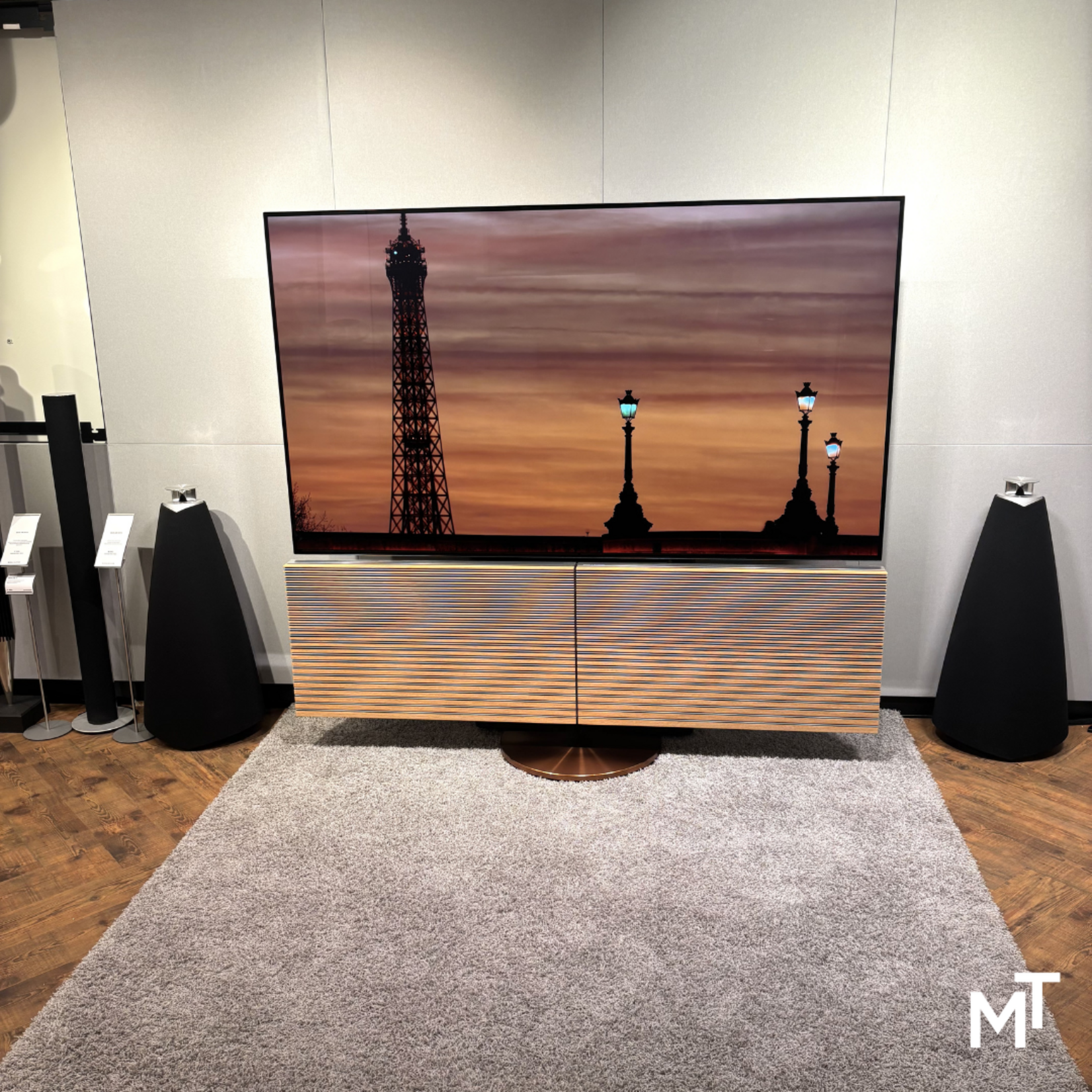 Bang & Olufsen Bang & Olufsen Beovision Harmony 77” Oak/Silver