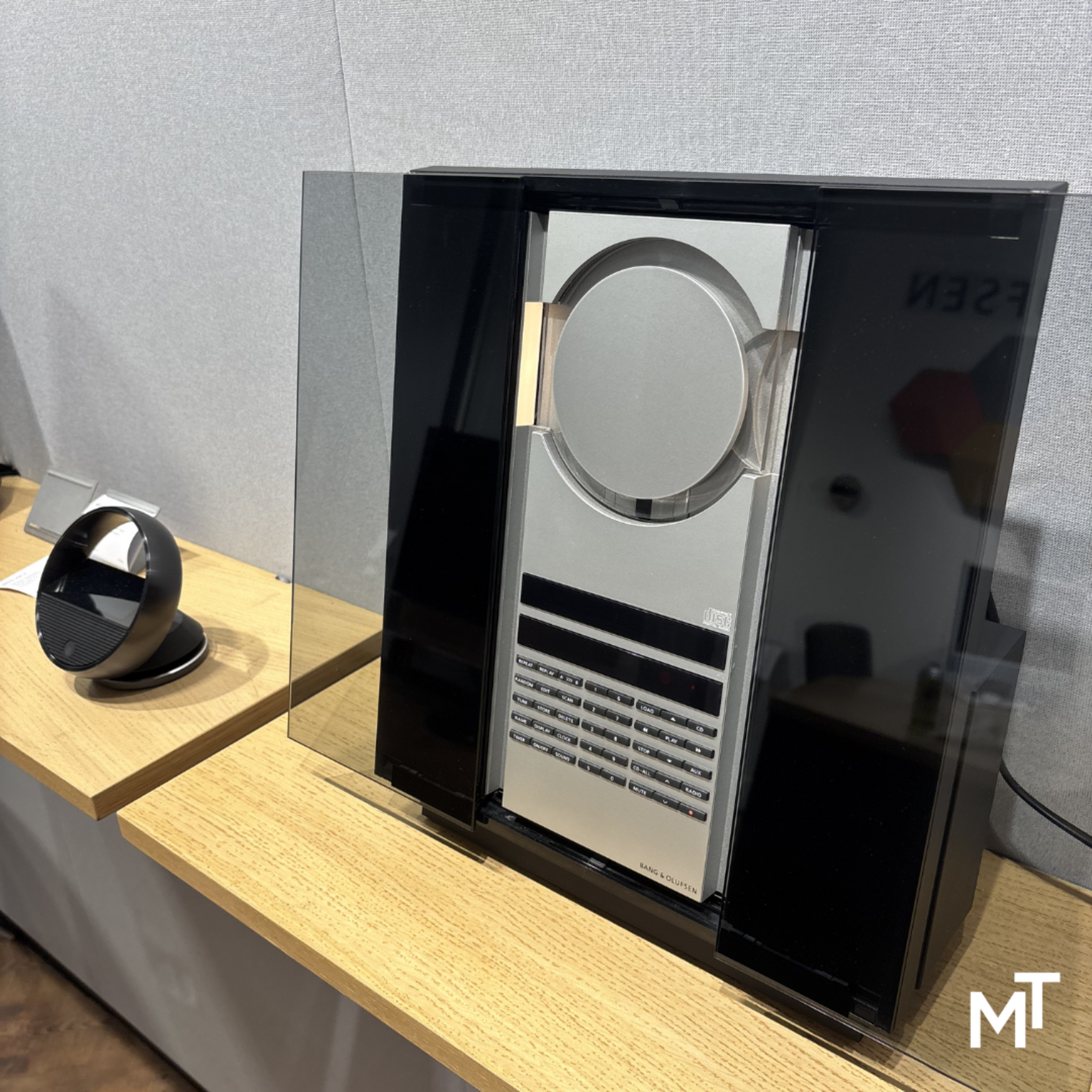 Bang & Olufsen Beosound 3000  MK2