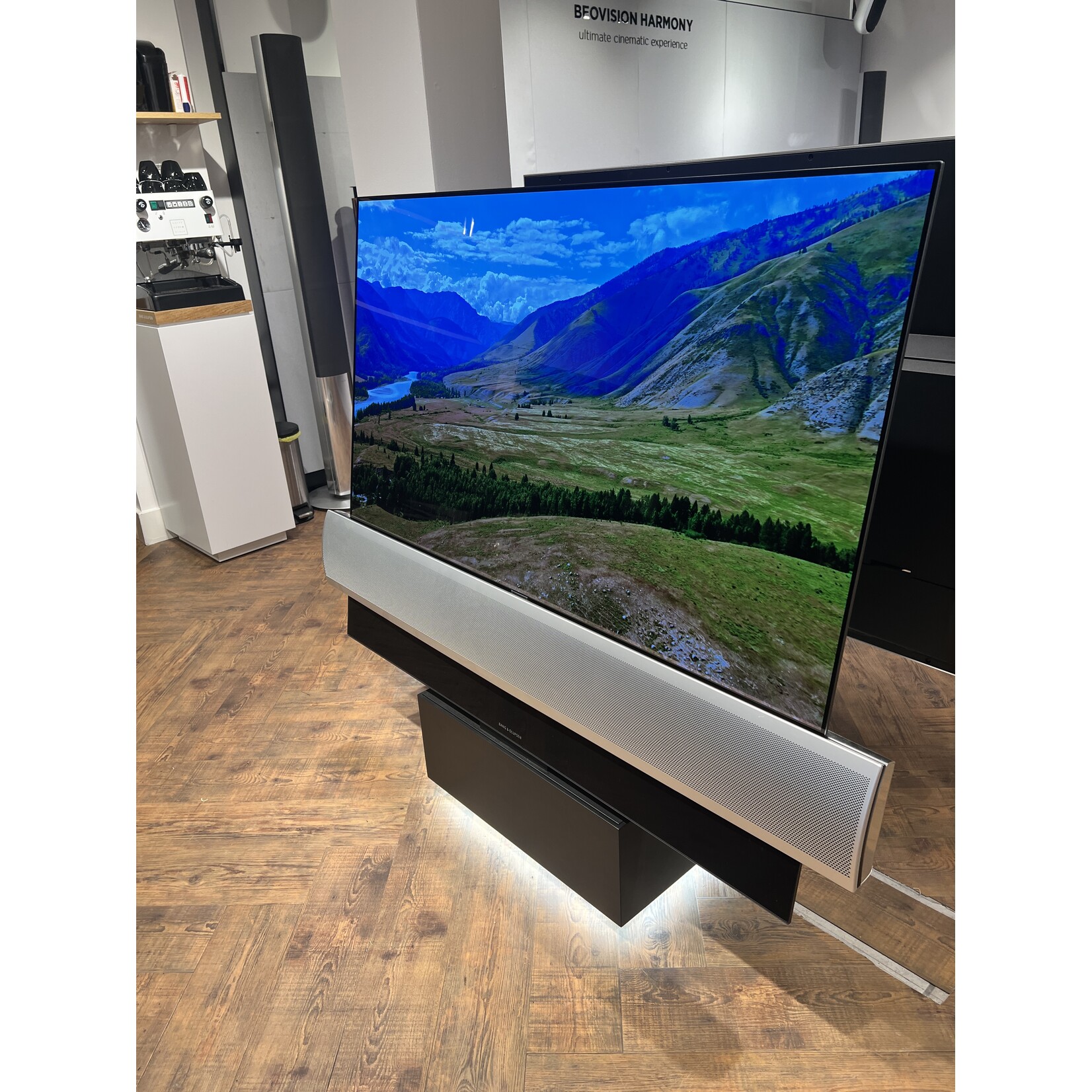 Bang & Olufsen Bang & Olufsen Beovision Eclipse 55 – Aluminium front - Brons, zwart of zilver