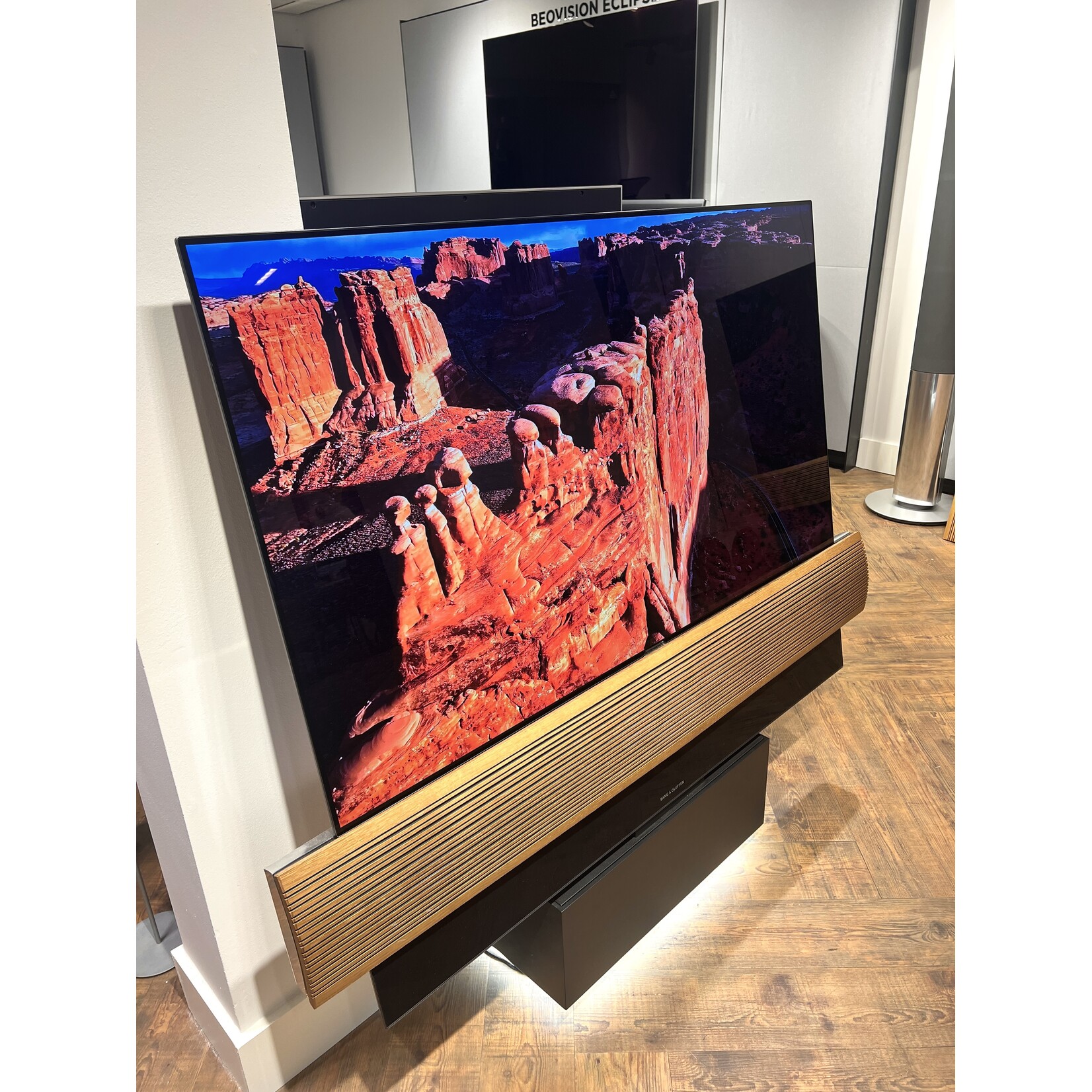 Bang & Olufsen Bang & Olufsen Beovision Eclipse 55 – Oak en Smoked Oak