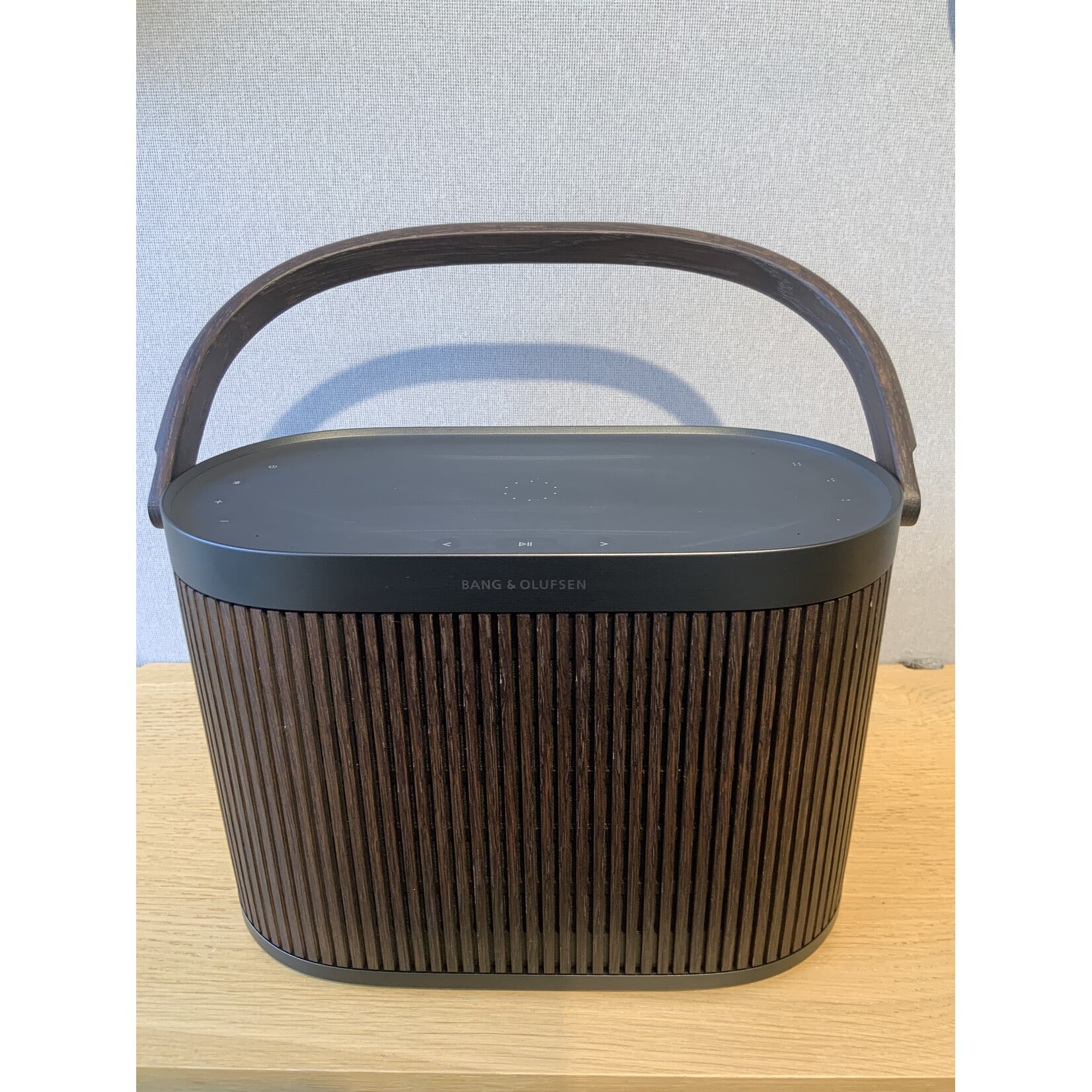 Bang & Olufsen Bang & Olufsen Beosound A5 Dark Oak DEMO