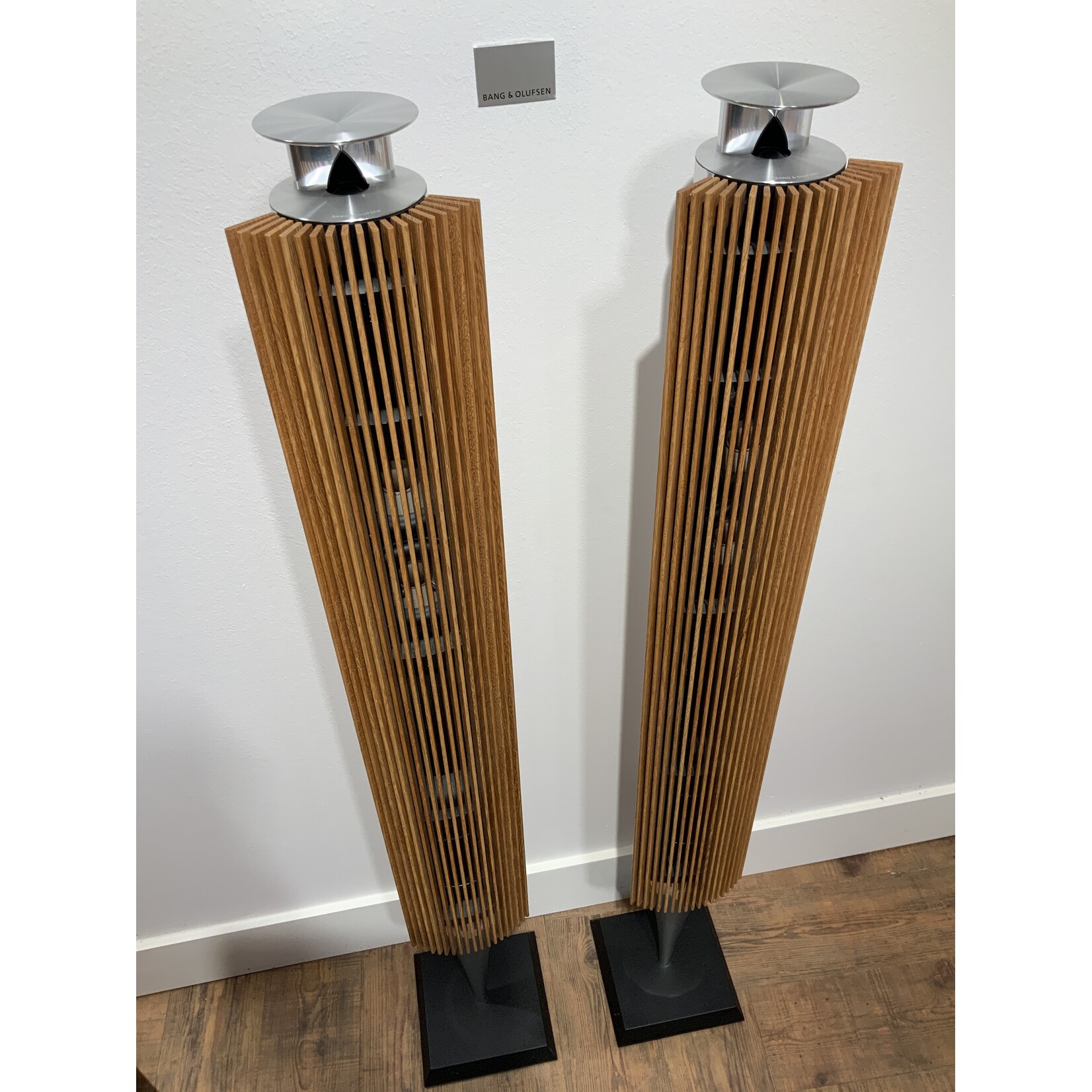 Bang & Olufsen Bang & Olufsen Beolab 18 Silver / Oak