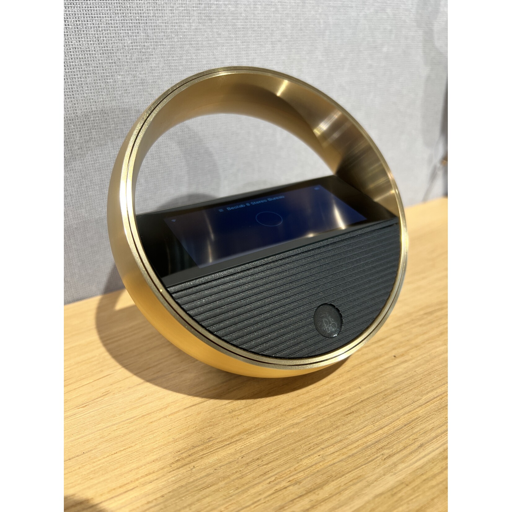 Bang & Olufsen Bang & Olufsen Beoremote Halo Table Gold Tone DEMO