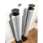 Bang & Olufsen Bang & Olufsen - Beolab 18 - Piano Black - White Covers