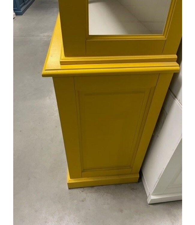 Buffetkast geel Sneek 300cm soft