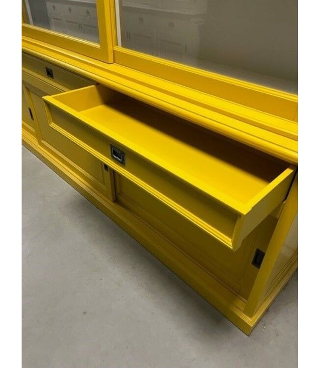 Buffetkast geel Sneek 300cm soft