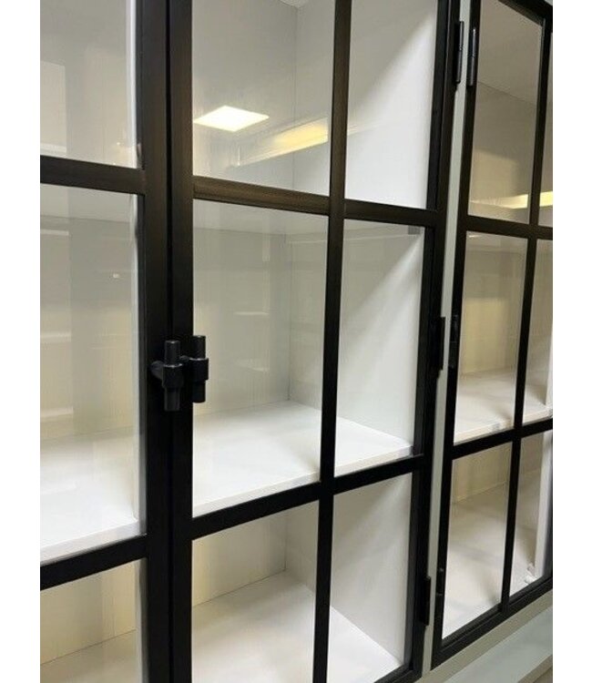 Buffetkast Soest grijs met stalen deuren 200cm