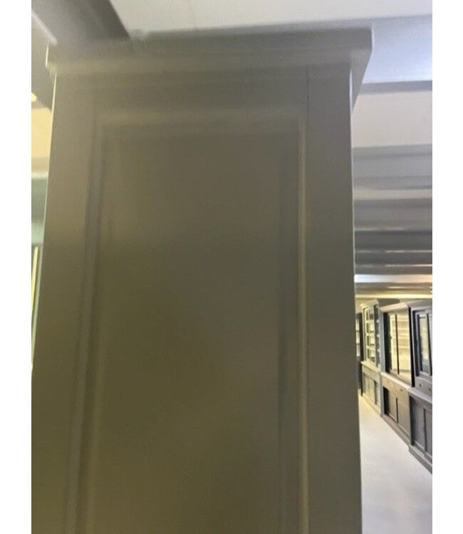 Buffetkast Soest grijs met stalen deuren 150cm