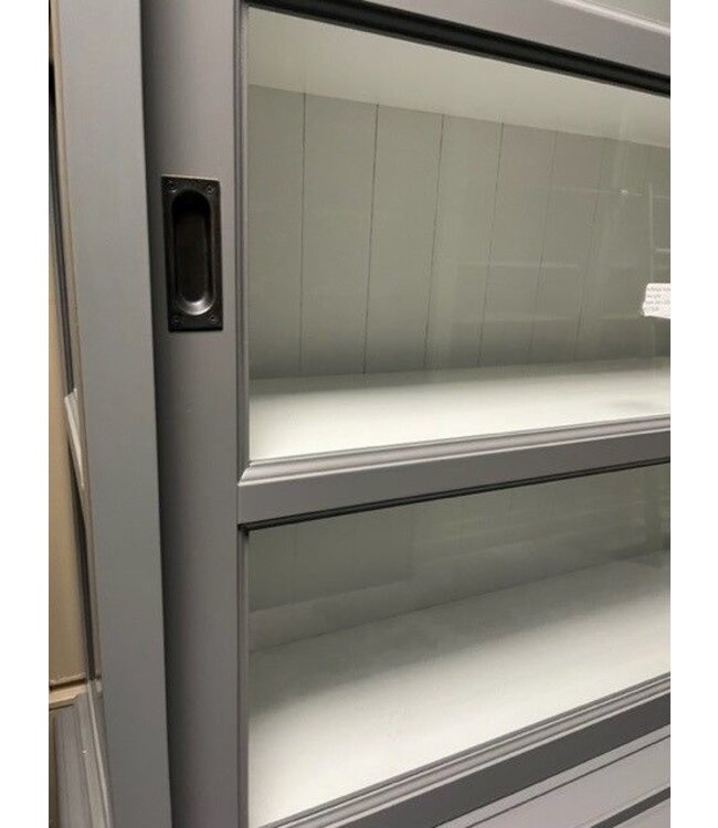 Buffetkast grijs Putten 300cm dichte zijdeuren