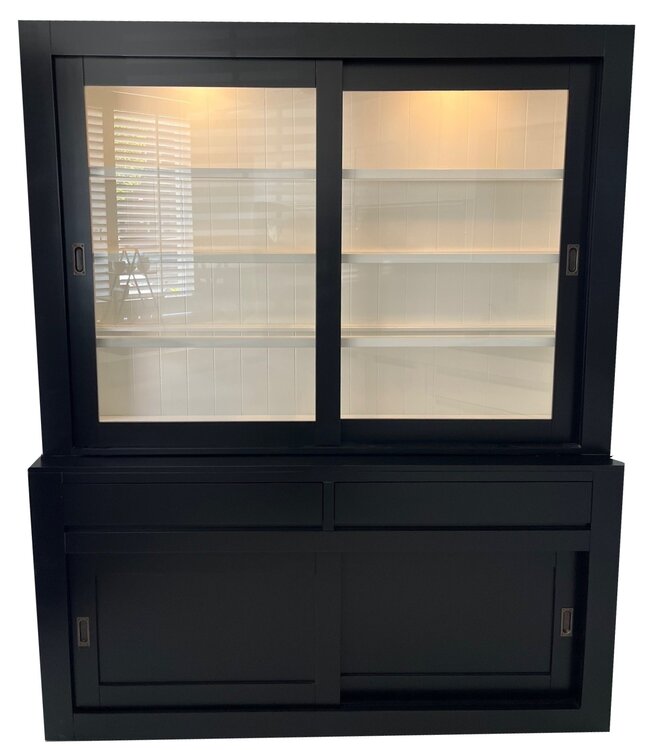 Zwarte strakke buffetkast Design 180cm led verlichting