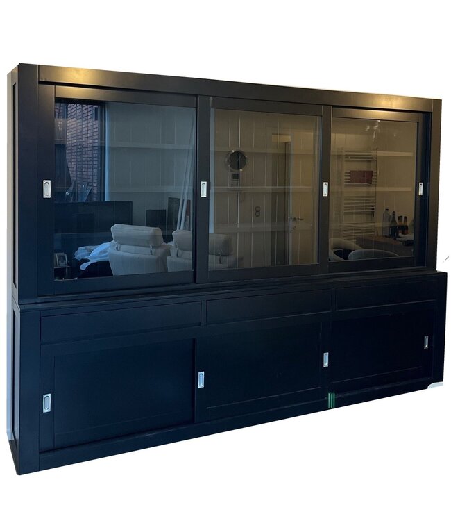 Buffetkast XL Enschede zwart greeploos 300cm