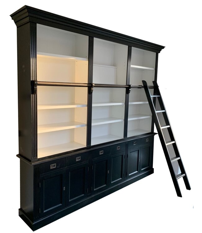 Boekenkast zwart met trap Reeuwijk 260 x 240cm