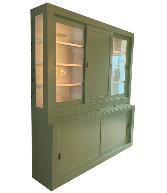 Buffetkast Engels groen Terborg soft close 220 x 240cm dichte middendeur en led verlichting