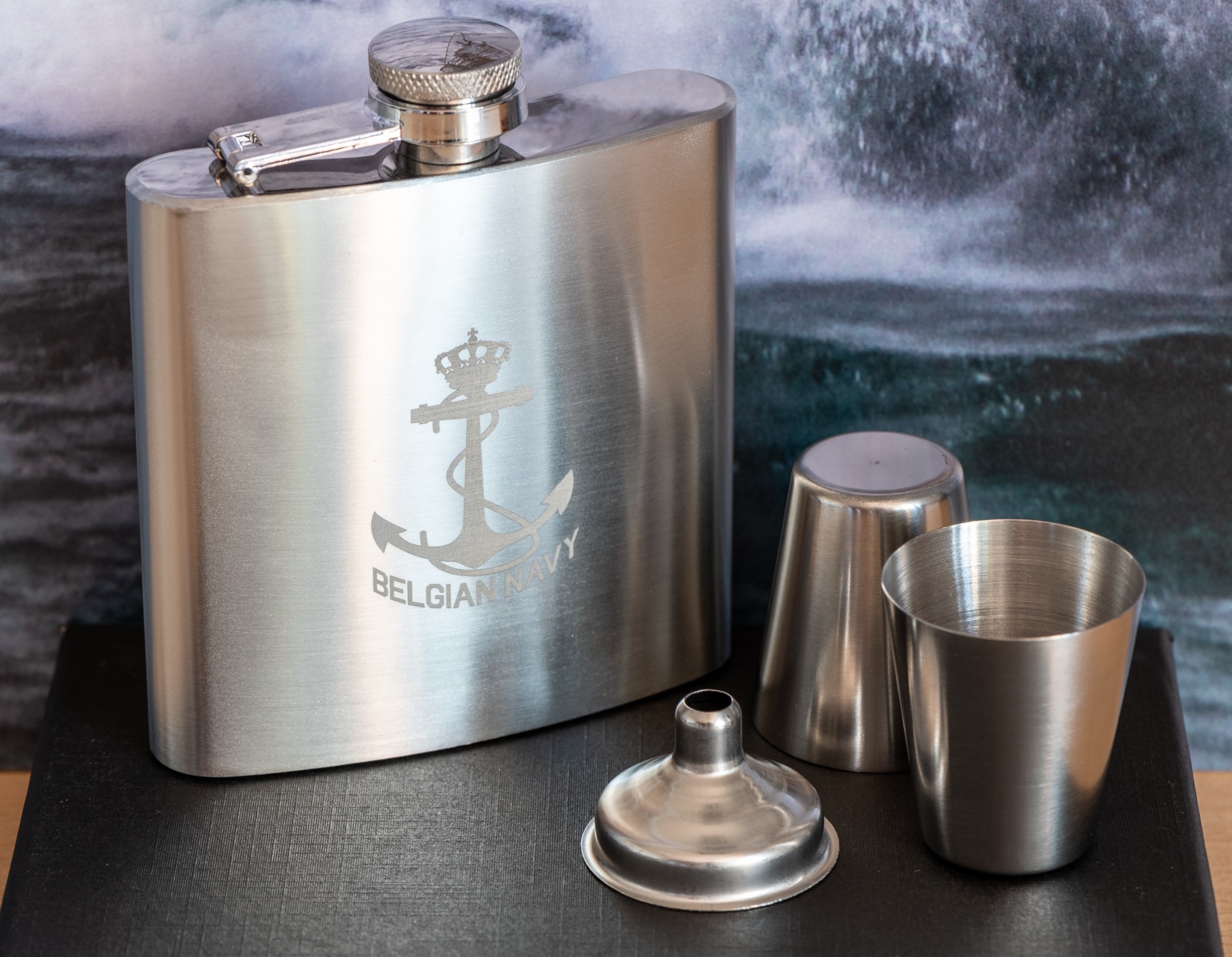 Heupfles met drinkbeker