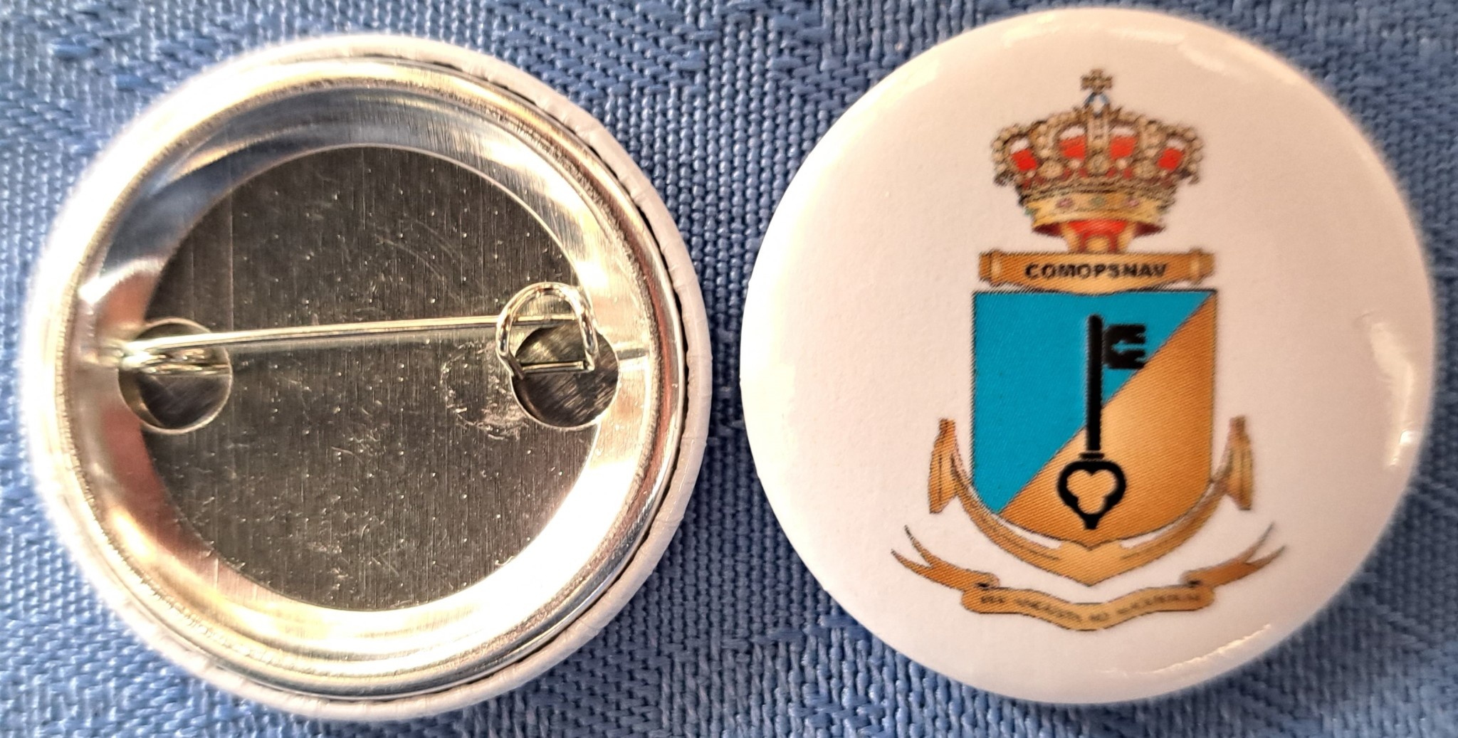 Buttons speld COMOPSNAV