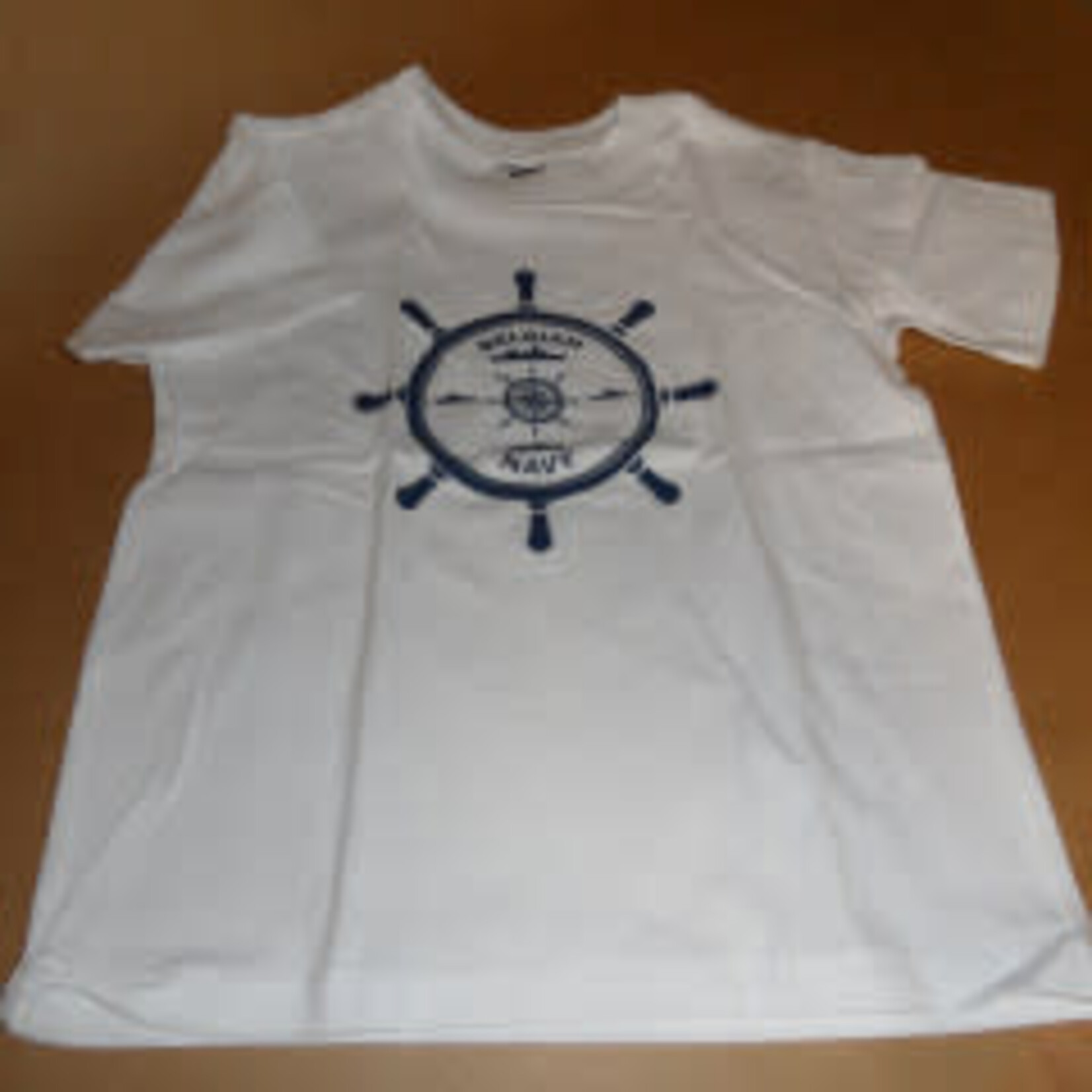 T-shirt blanc avec volant de bateau